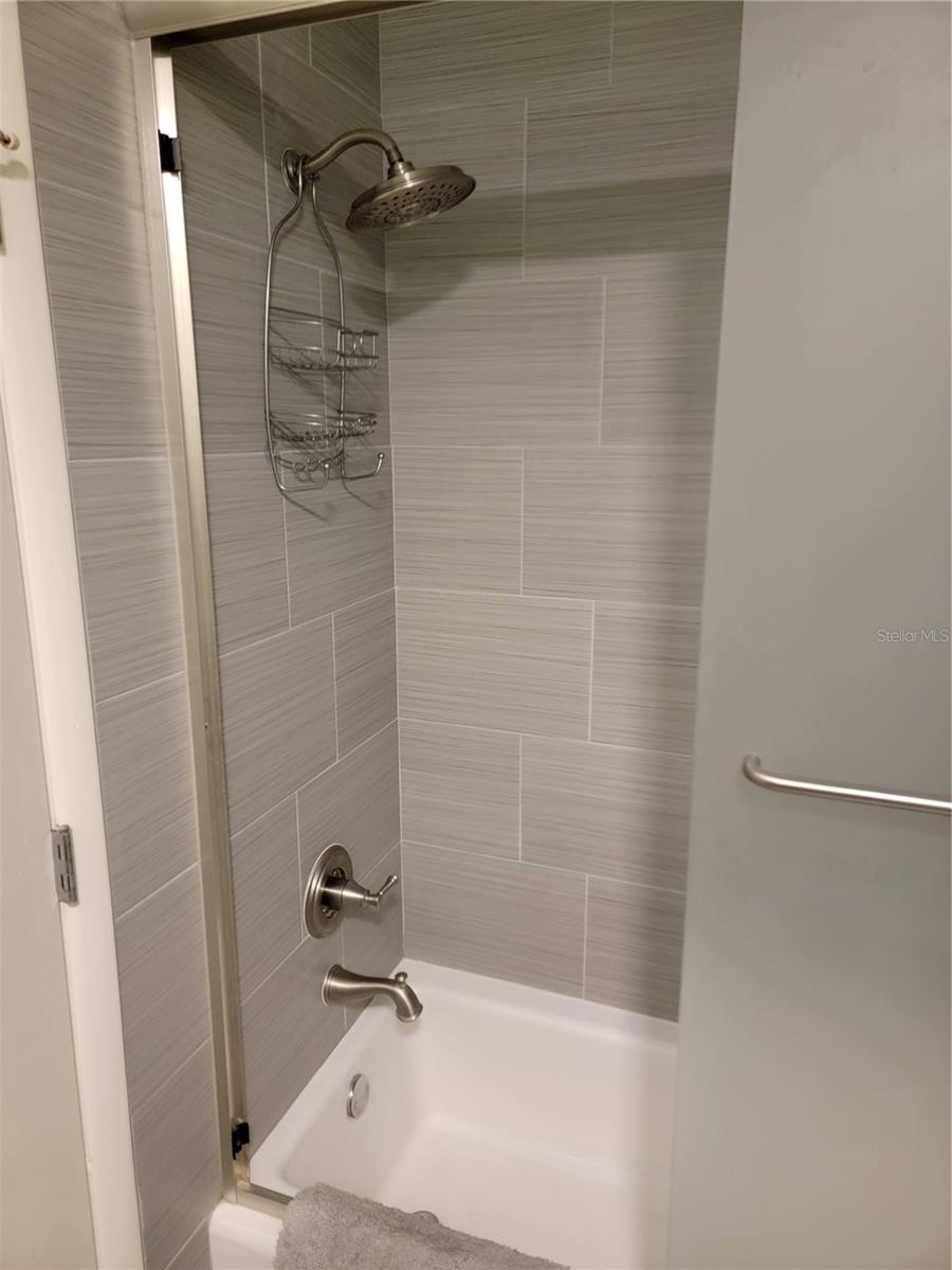 Image 39 of 47 For 1515 Pinellas Bayway S 38