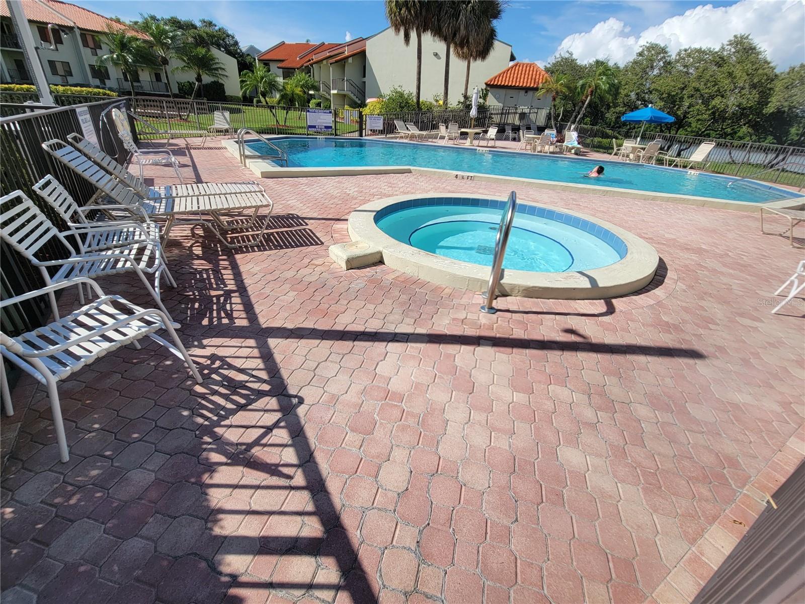 Image 4 of 47 For 1515 Pinellas Bayway S 38