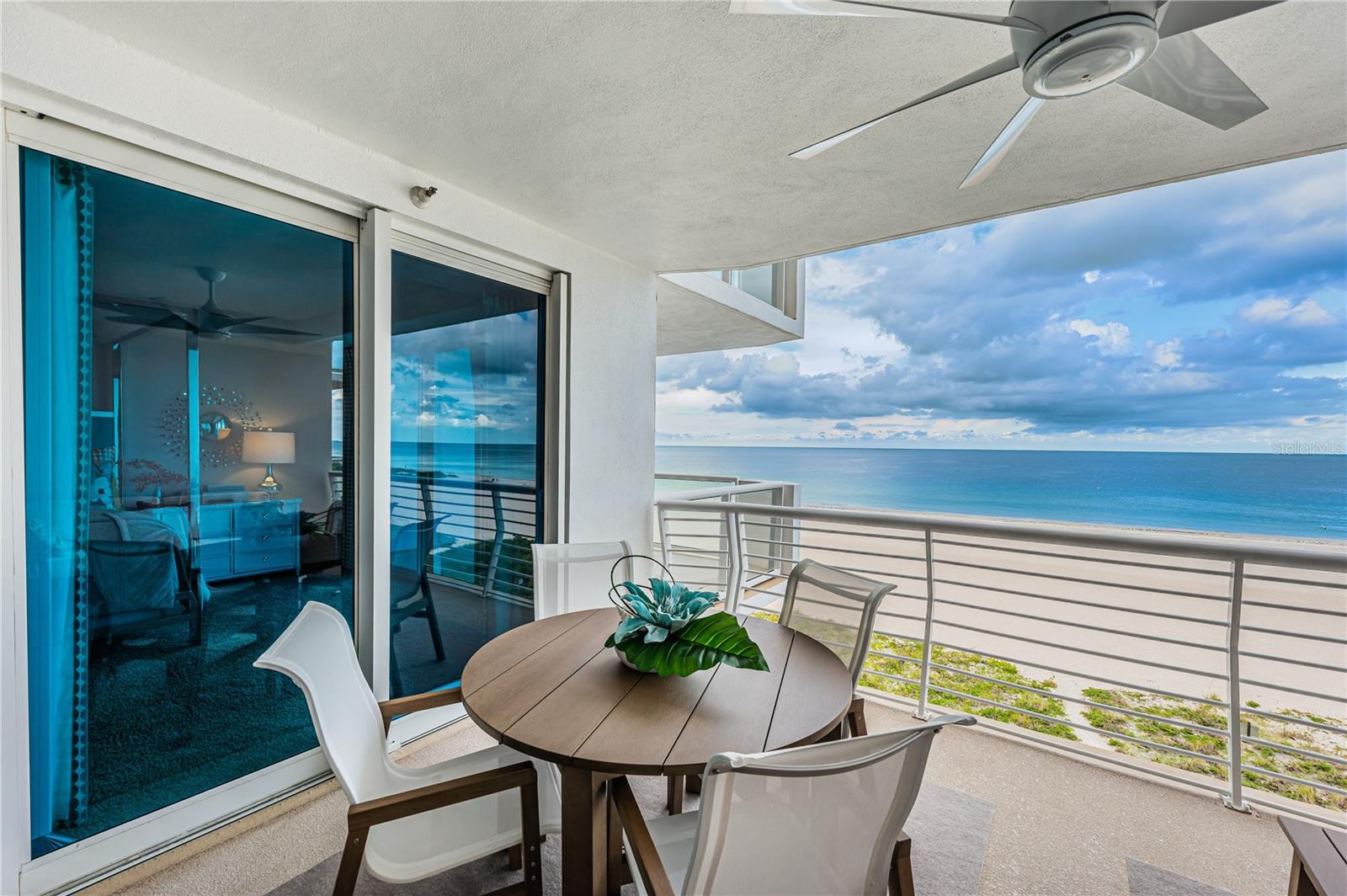 Listing photo id 18 for 1350 Gulf Boulevard 502