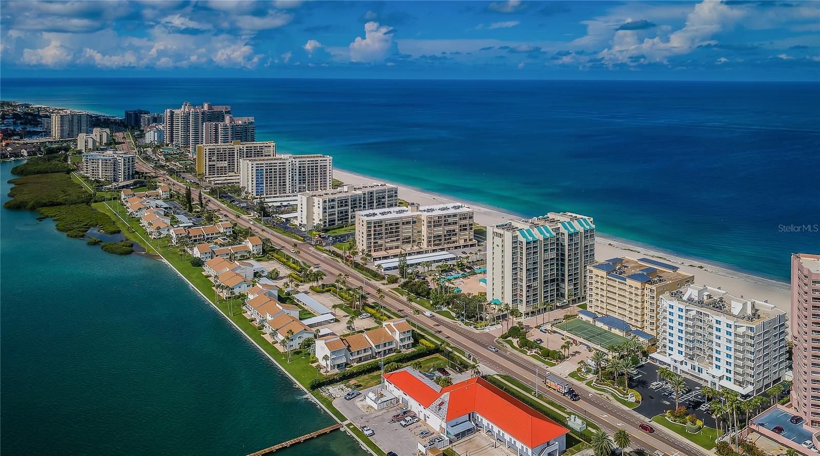 Listing photo id 27 for 1350 Gulf Boulevard 502