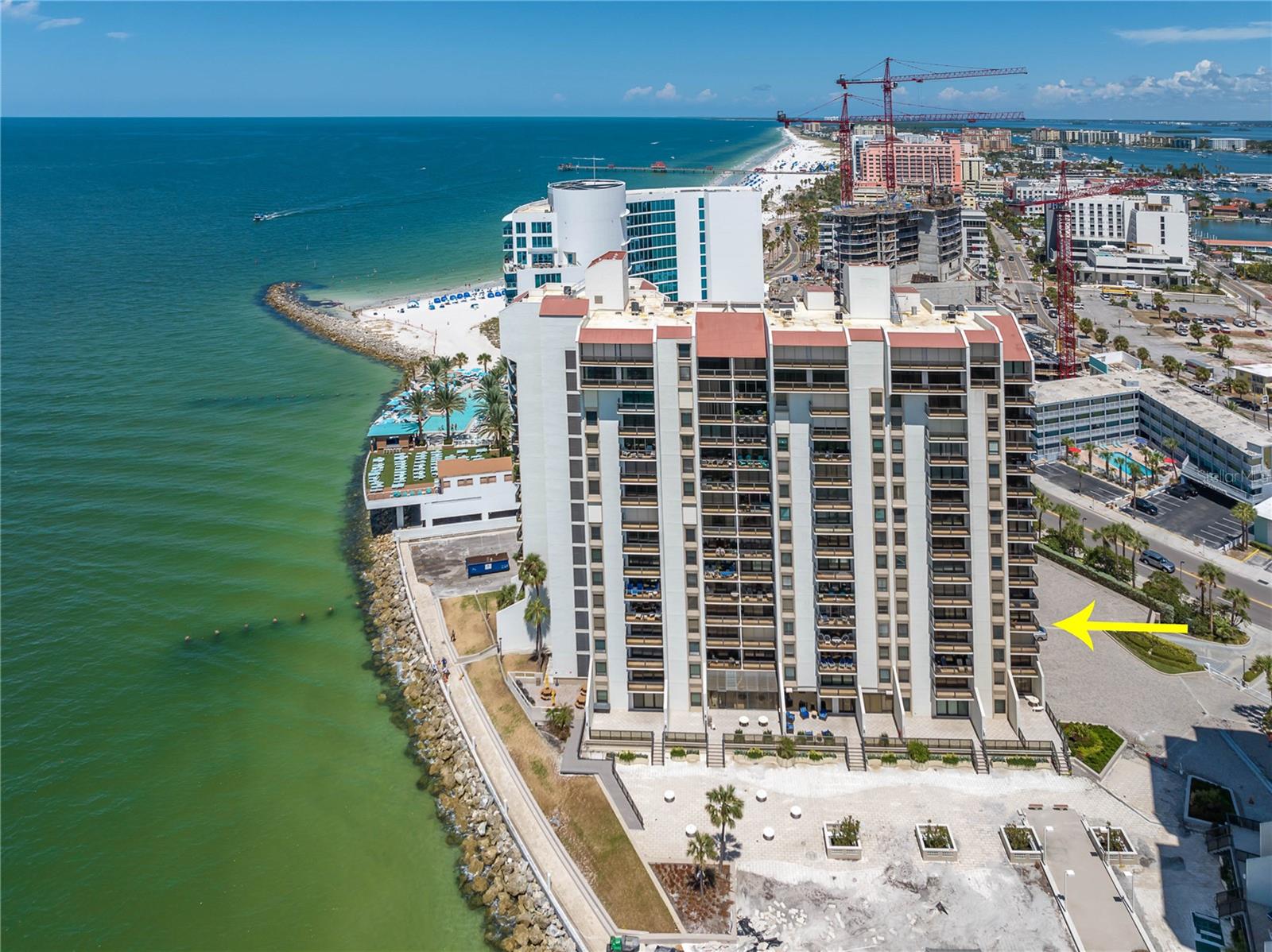 Image 21 of 35 For 440 Gulfview Boulevard 501