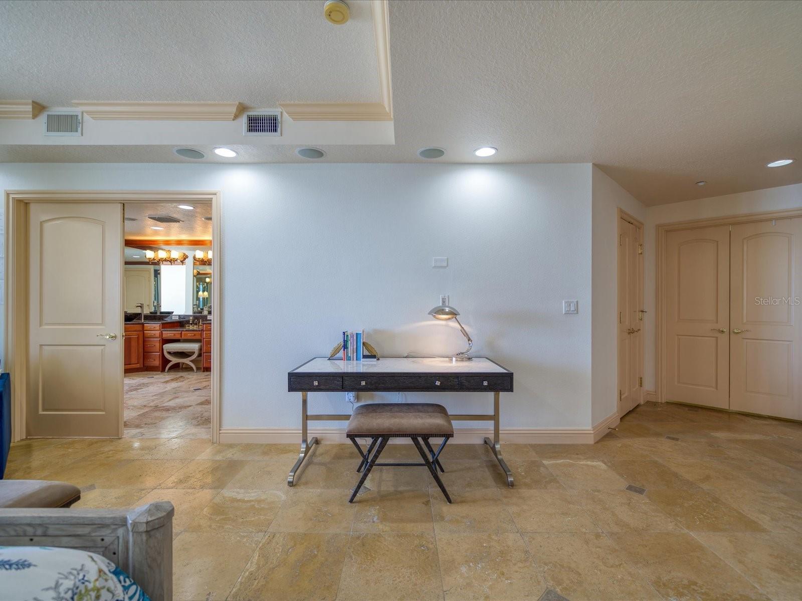 Listing photo id 23 for 20110 Gulf Boulevard 600