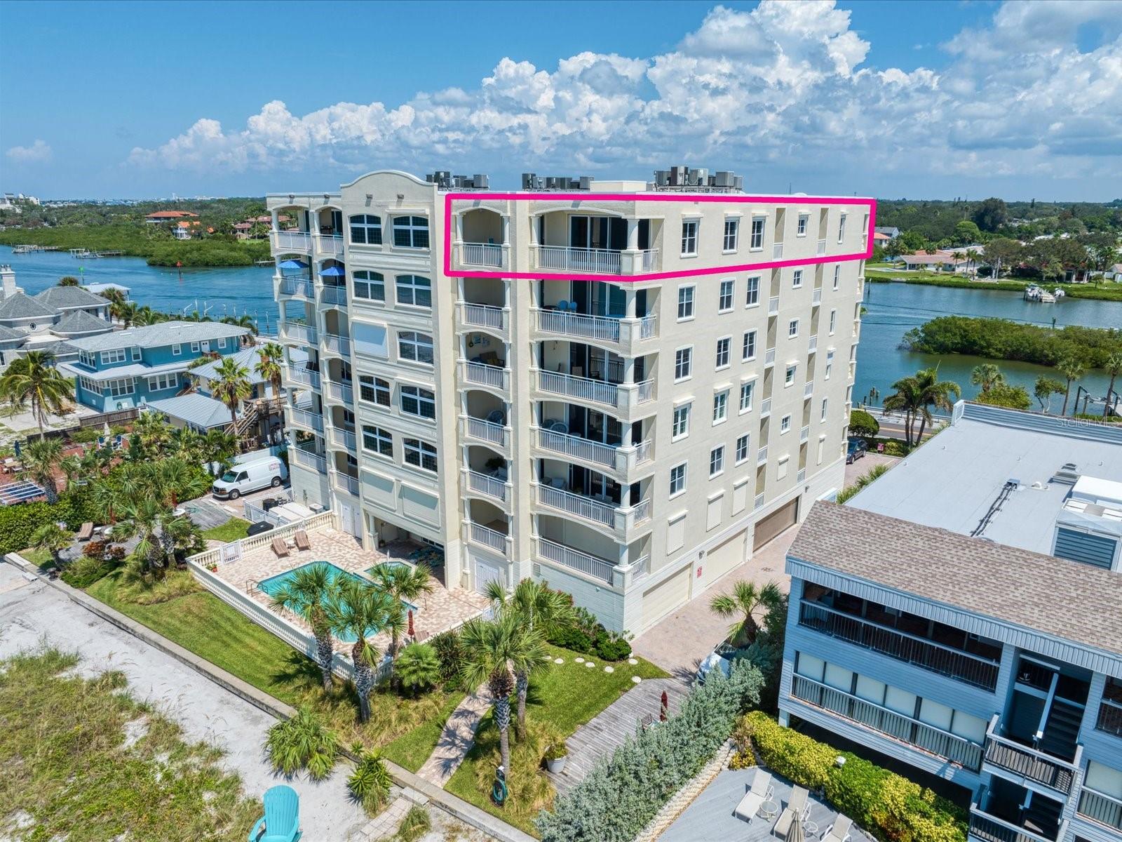 Listing photo id 55 for 20110 Gulf Boulevard 600