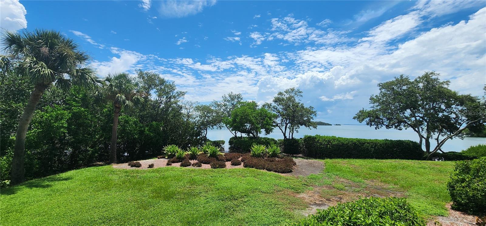 Image 29 of 66 For 1515 Pinellas Bayway S 62
