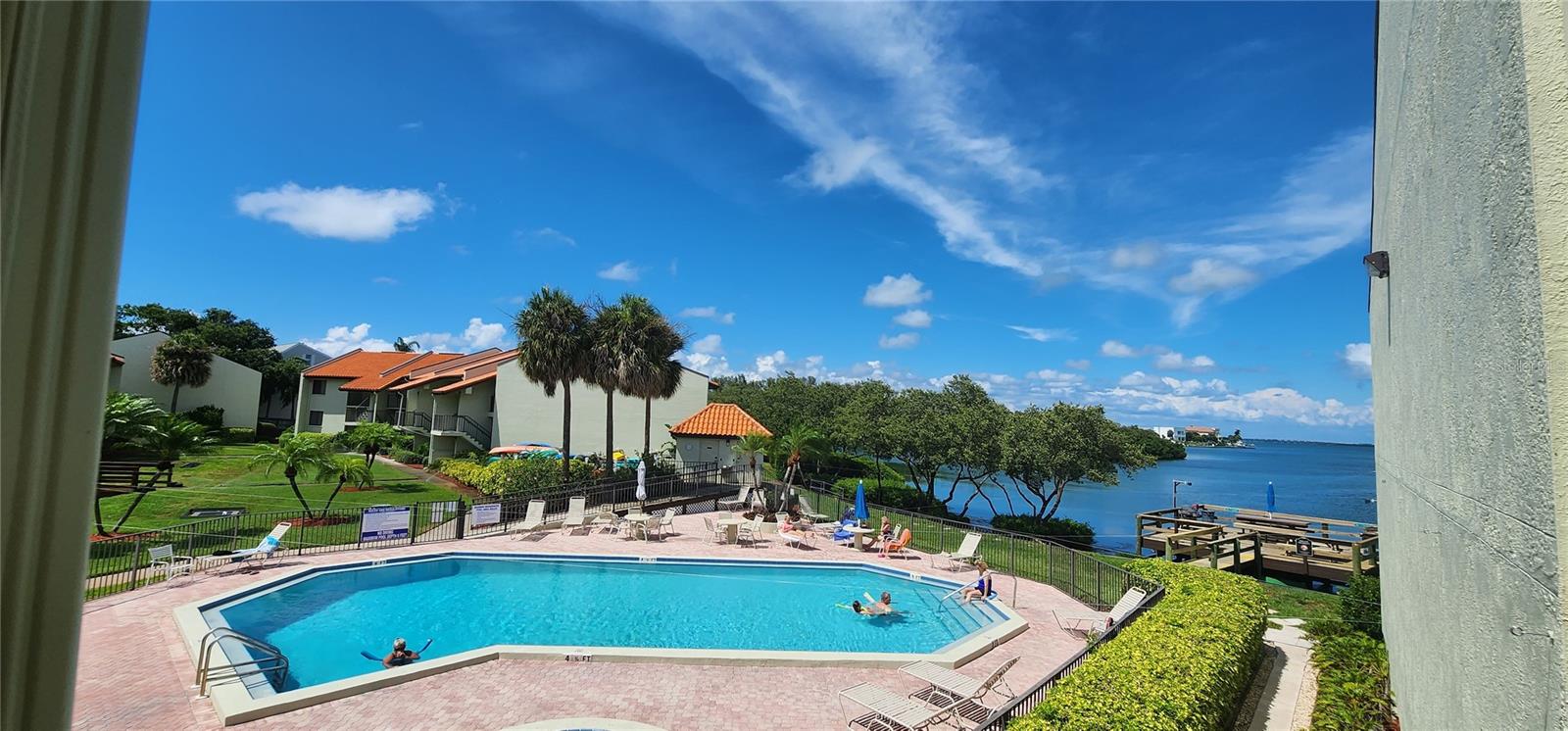 Image 49 of 66 For 1515 Pinellas Bayway S 62
