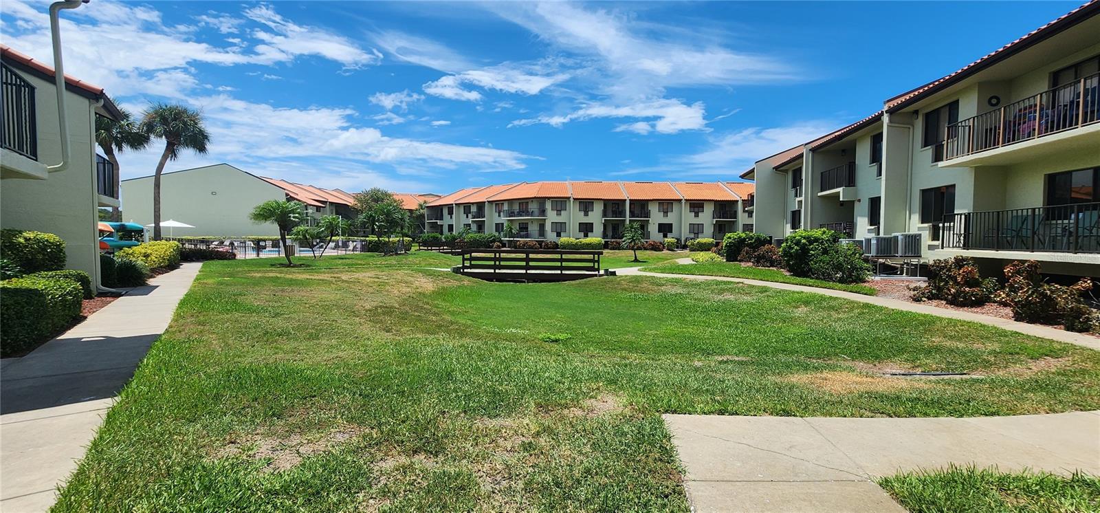 Image 50 of 66 For 1515 Pinellas Bayway S 62