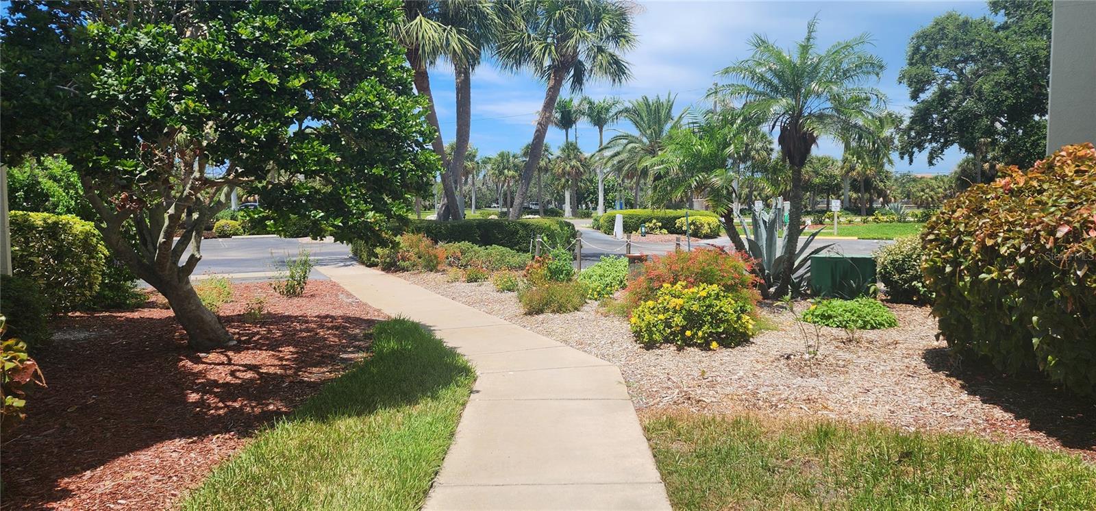 Image 57 of 66 For 1515 Pinellas Bayway S 62