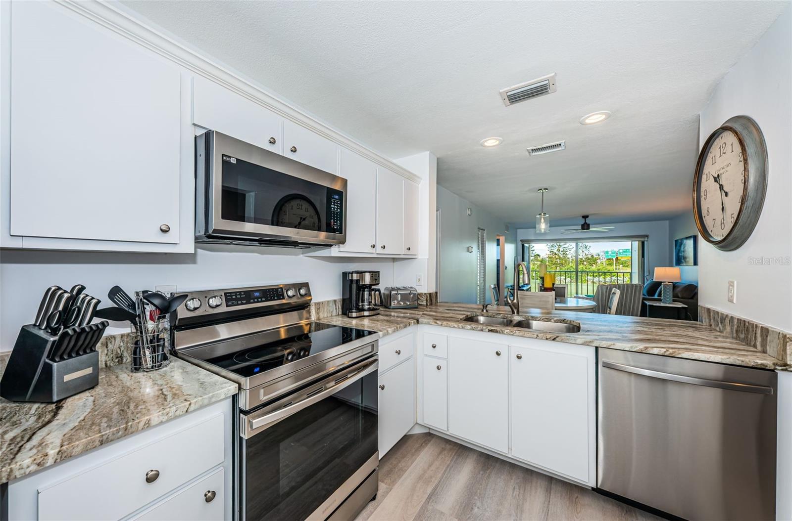 Image 3 of 28 For 6121 Palma Del Mar Boulevard S 228