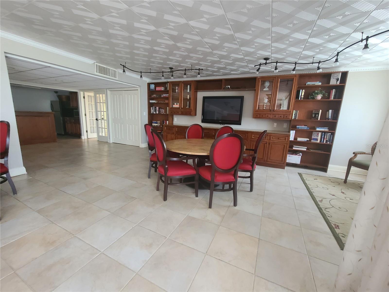 Image 26 of 40 For 1460 Gulf Boulevard 1102