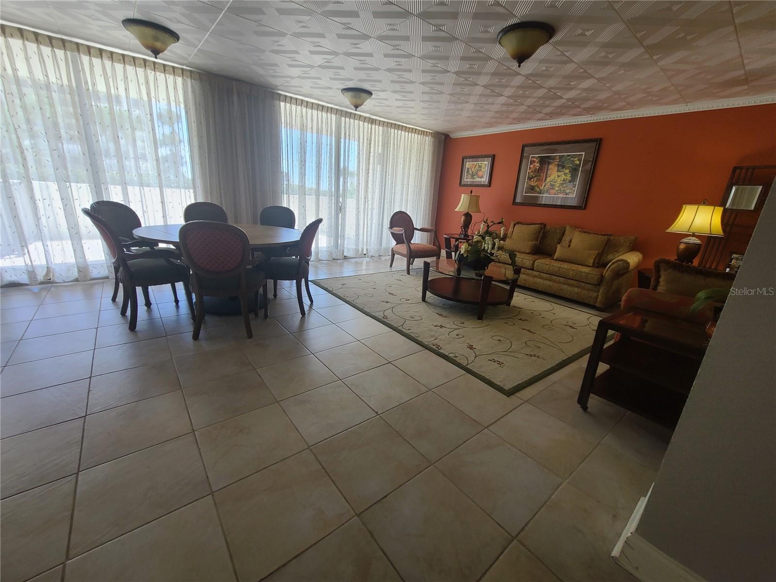 Image 27 of 40 For 1460 Gulf Boulevard 1102