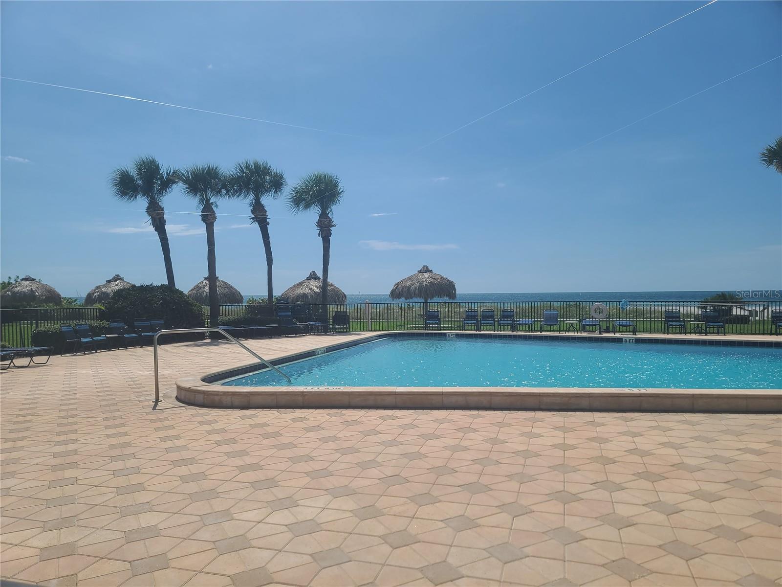 Image 30 of 40 For 1460 Gulf Boulevard 1102