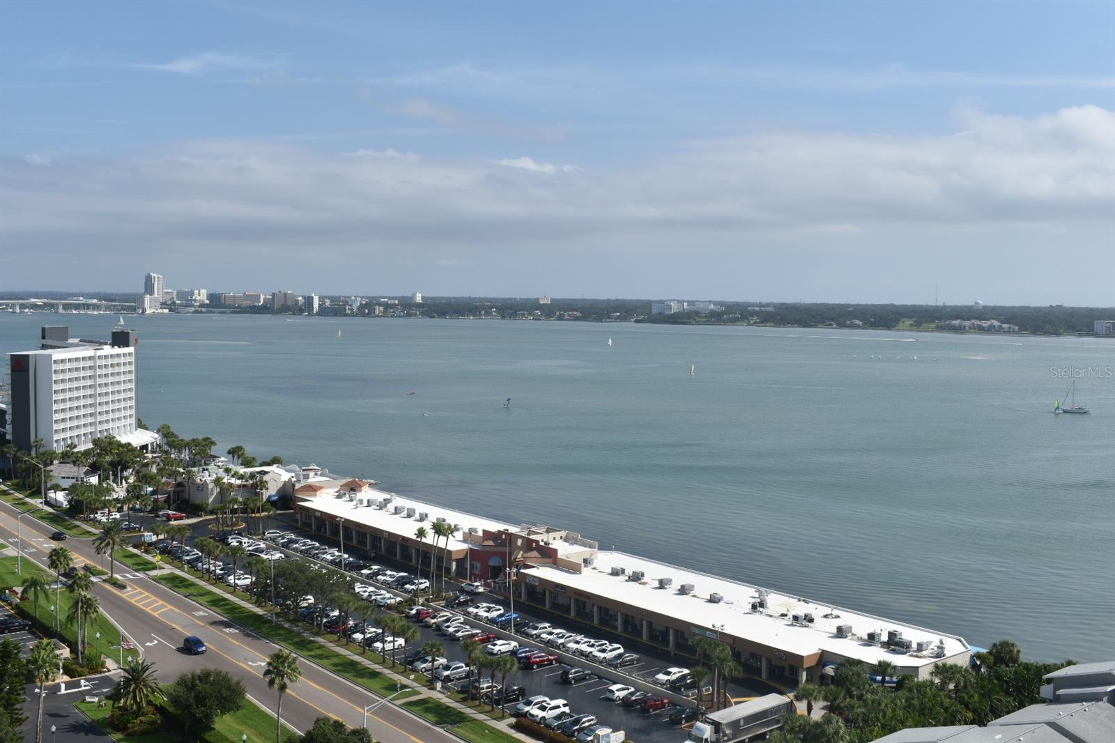 Image 35 of 40 For 1460 Gulf Boulevard 1102
