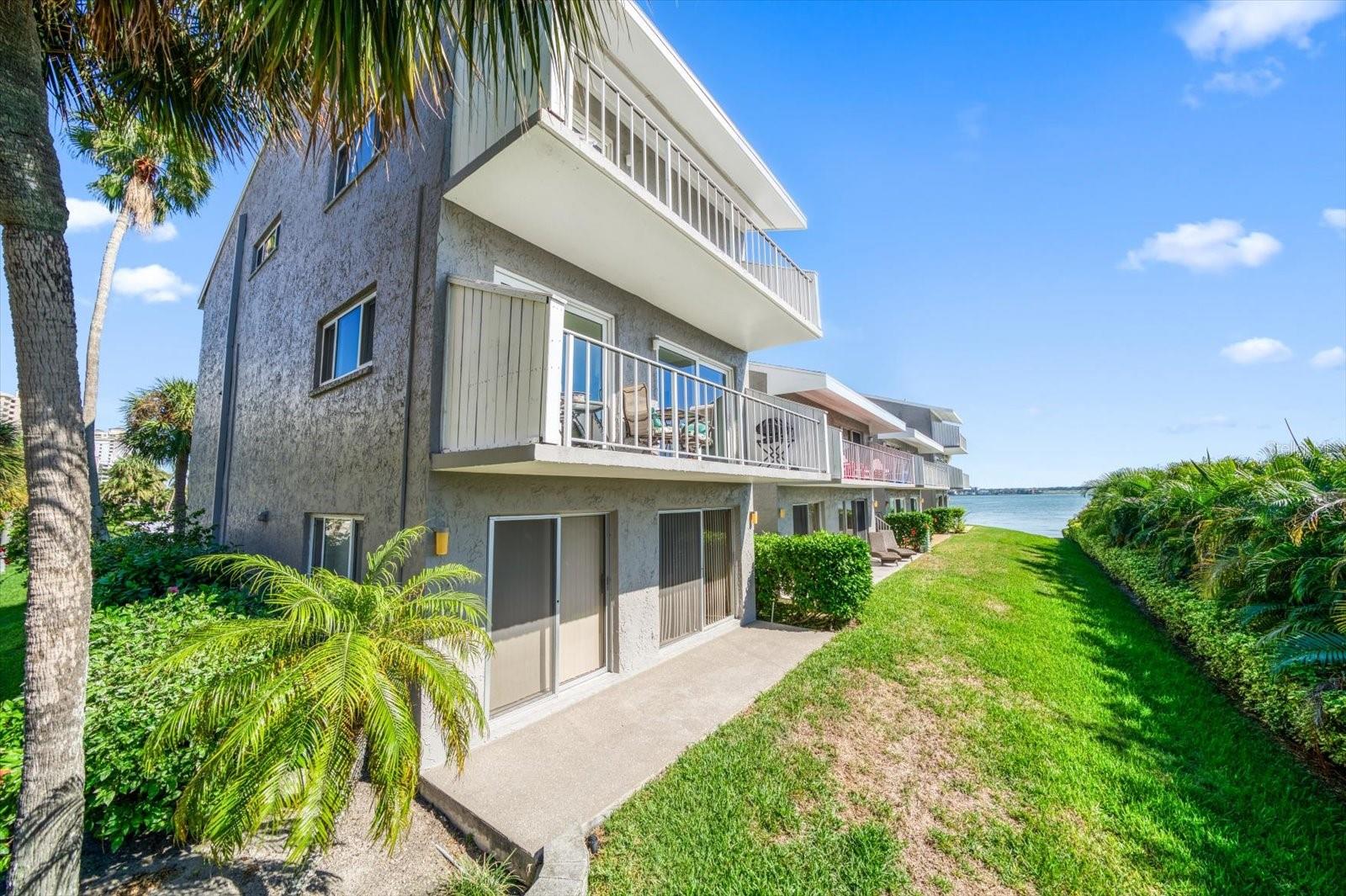 Image 41 of 56 For 1351 Gulf Boulevard 219