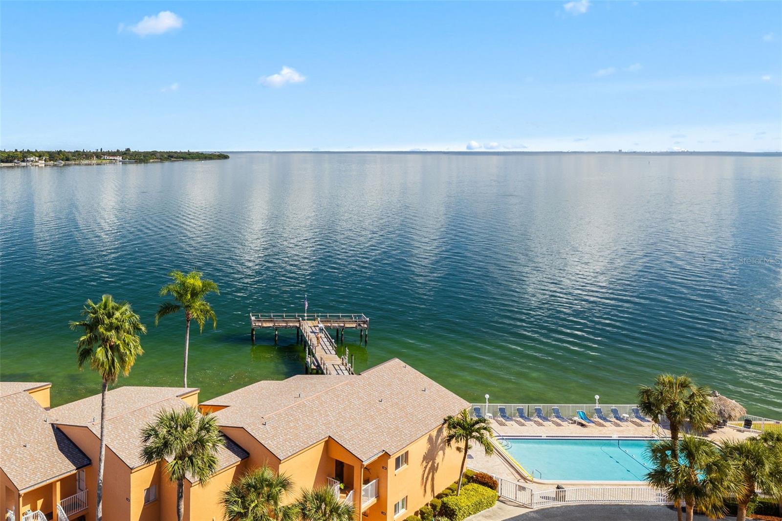 Listing photo id 22 for 7430 Sunshine Skyway Lane S 901