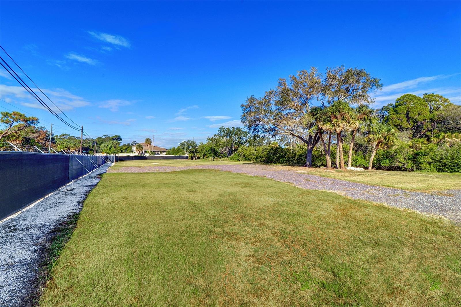 Image 6 of 17 For 332 Anclote Road