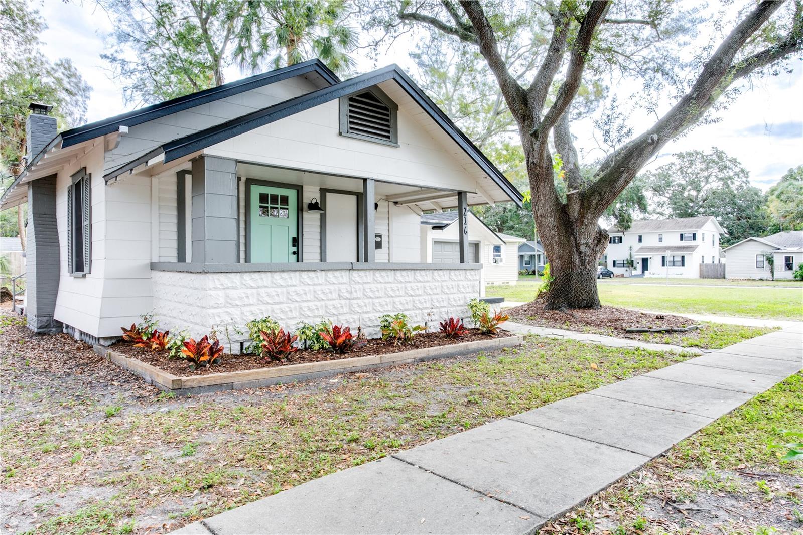 Details for 216 29th Street S, ST PETERSBURG, FL 33712