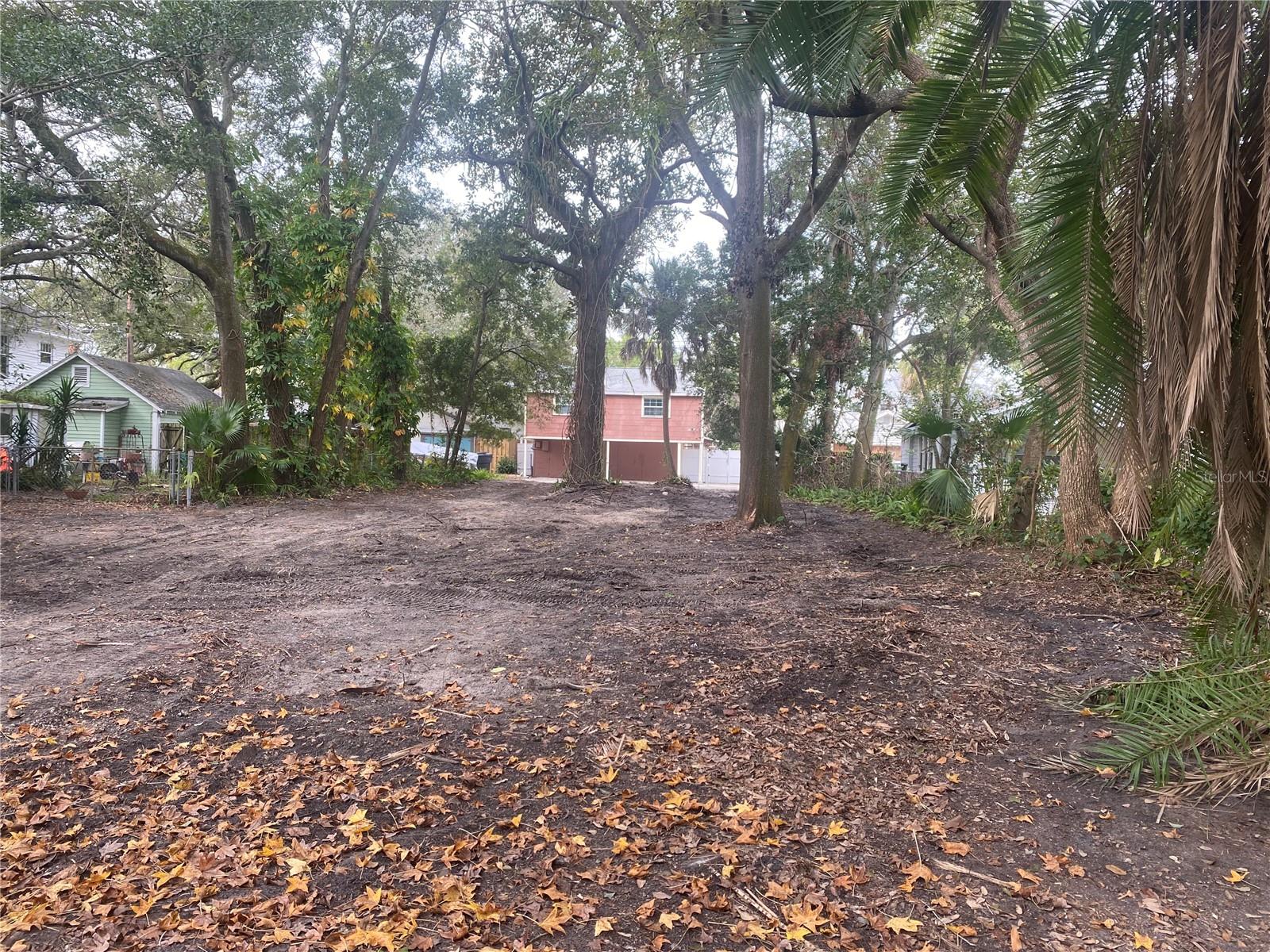 Image 4 of 13 For 810 Jackson Street N