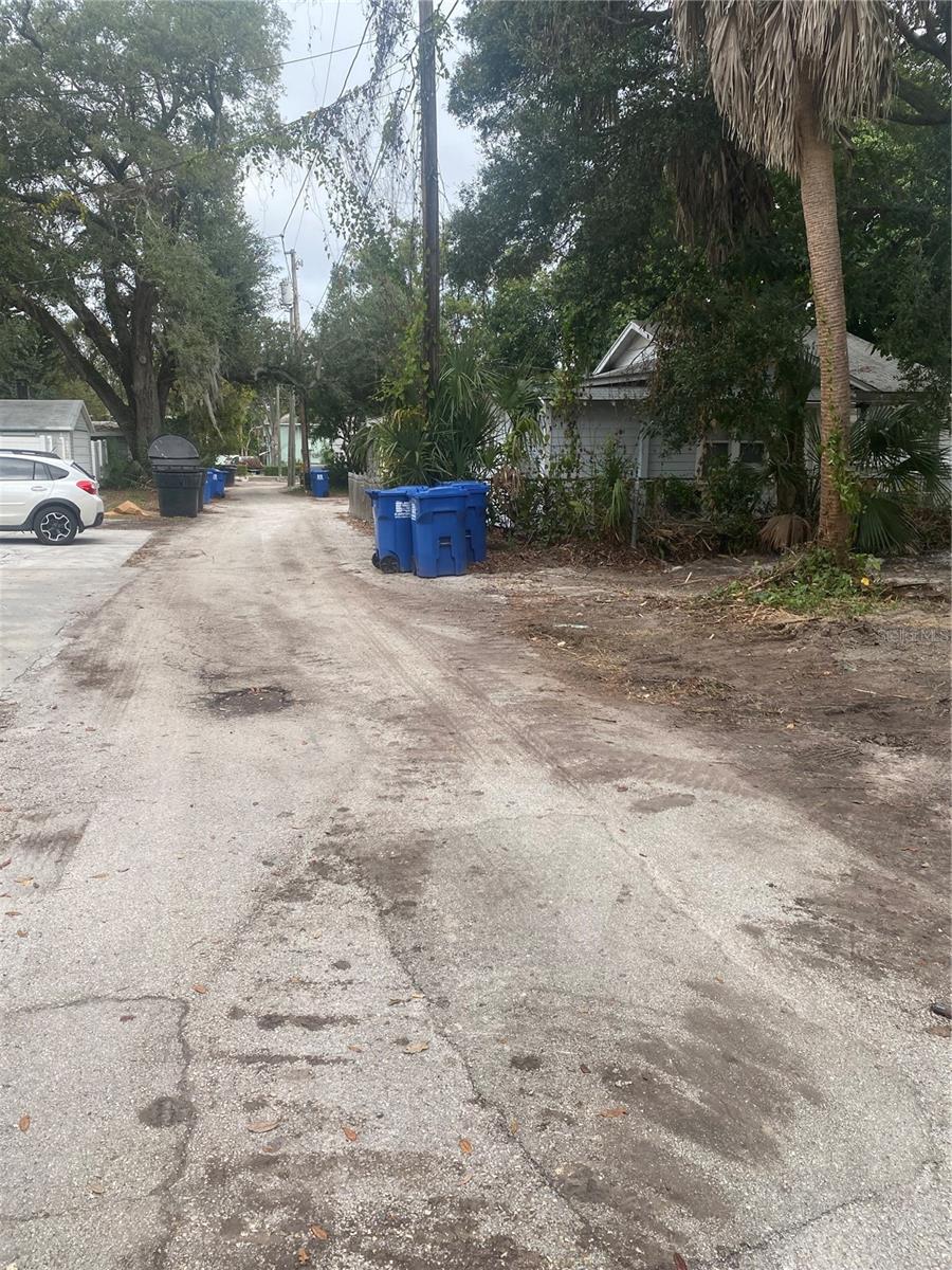 Image 6 of 13 For 810 Jackson Street N