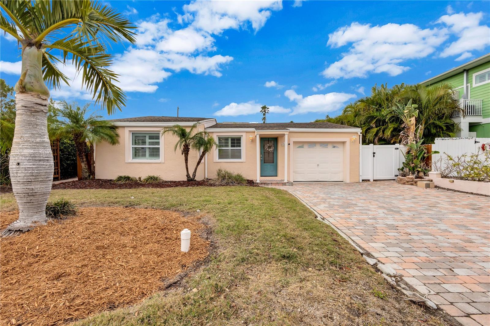 Details for 16110 3rd Street, REDINGTON BEACH, FL 33708