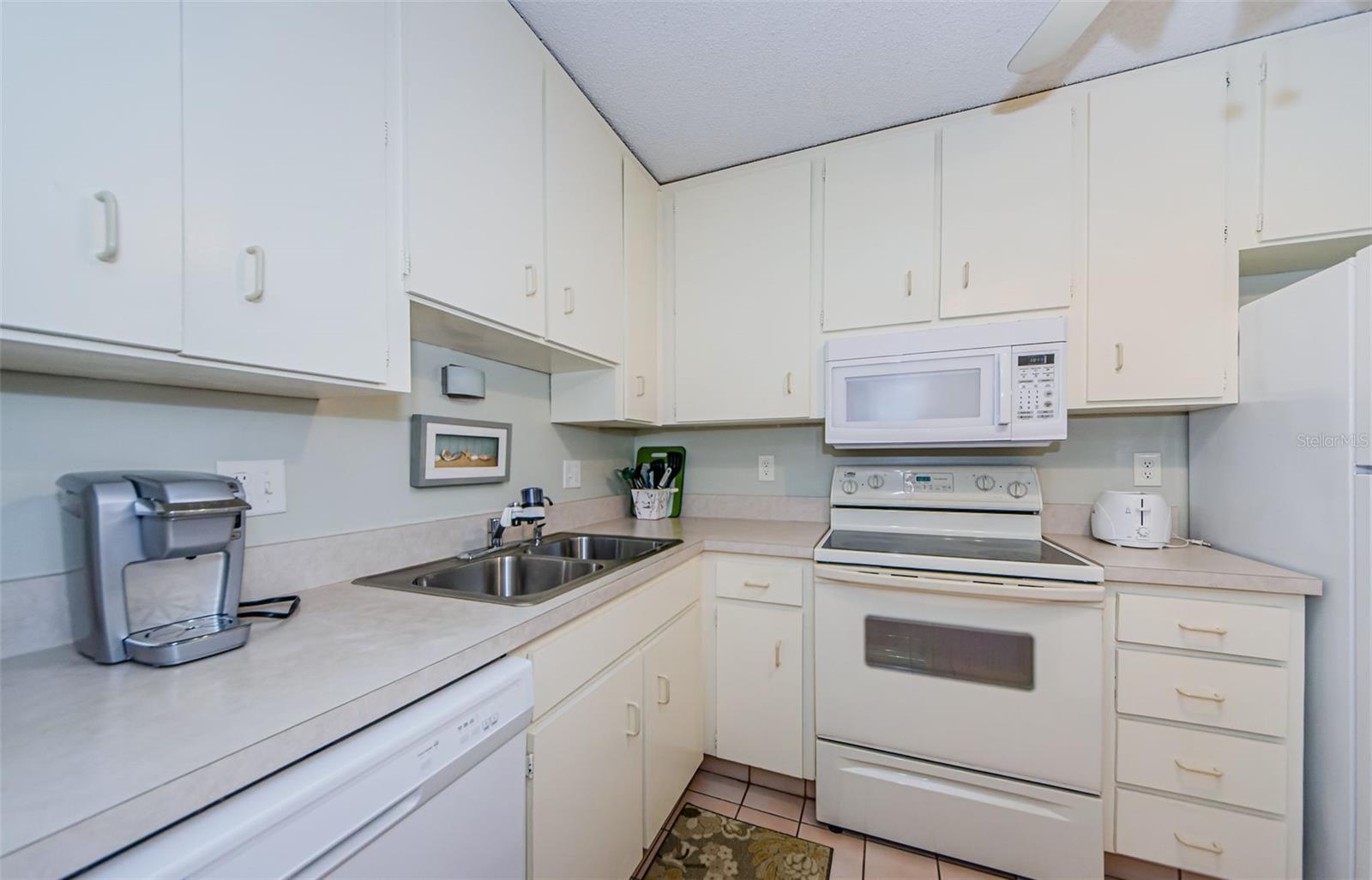 Image 16 of 57 For 2700 Bayshore Boulevard 4309