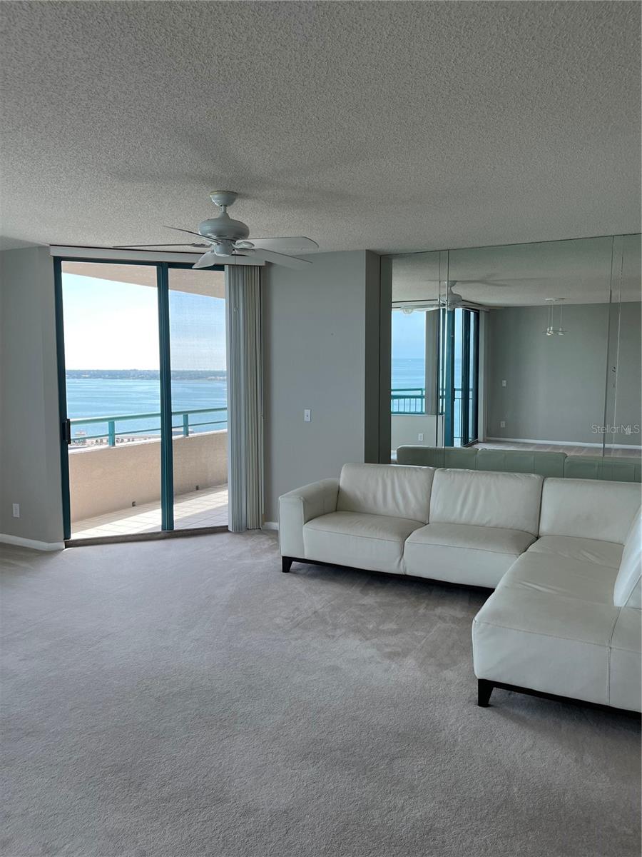 Image 7 of 55 For 1540 Gulf Boulevard 1707