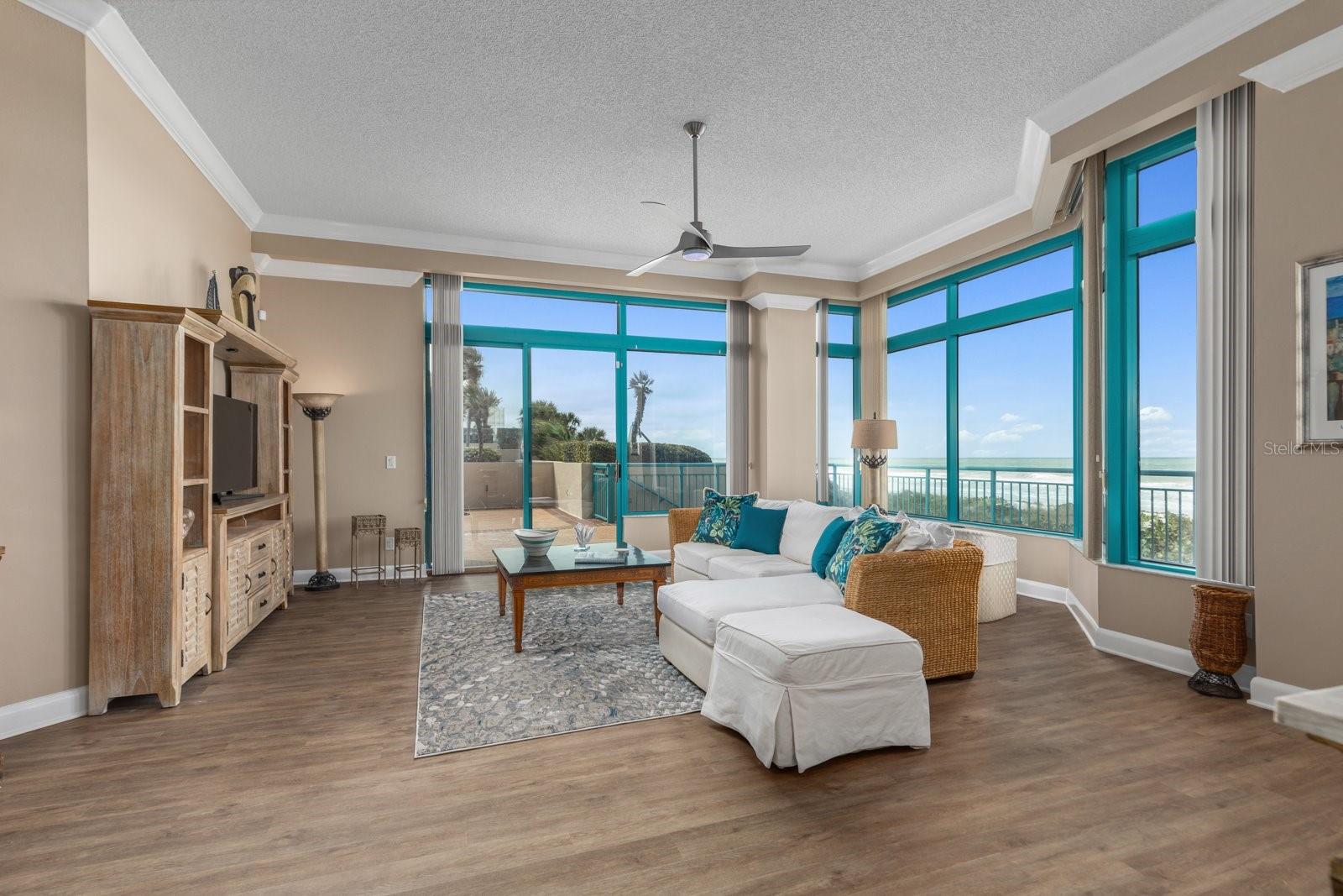 Image 10 of 72 For 1540 Gulf Boulevard 202