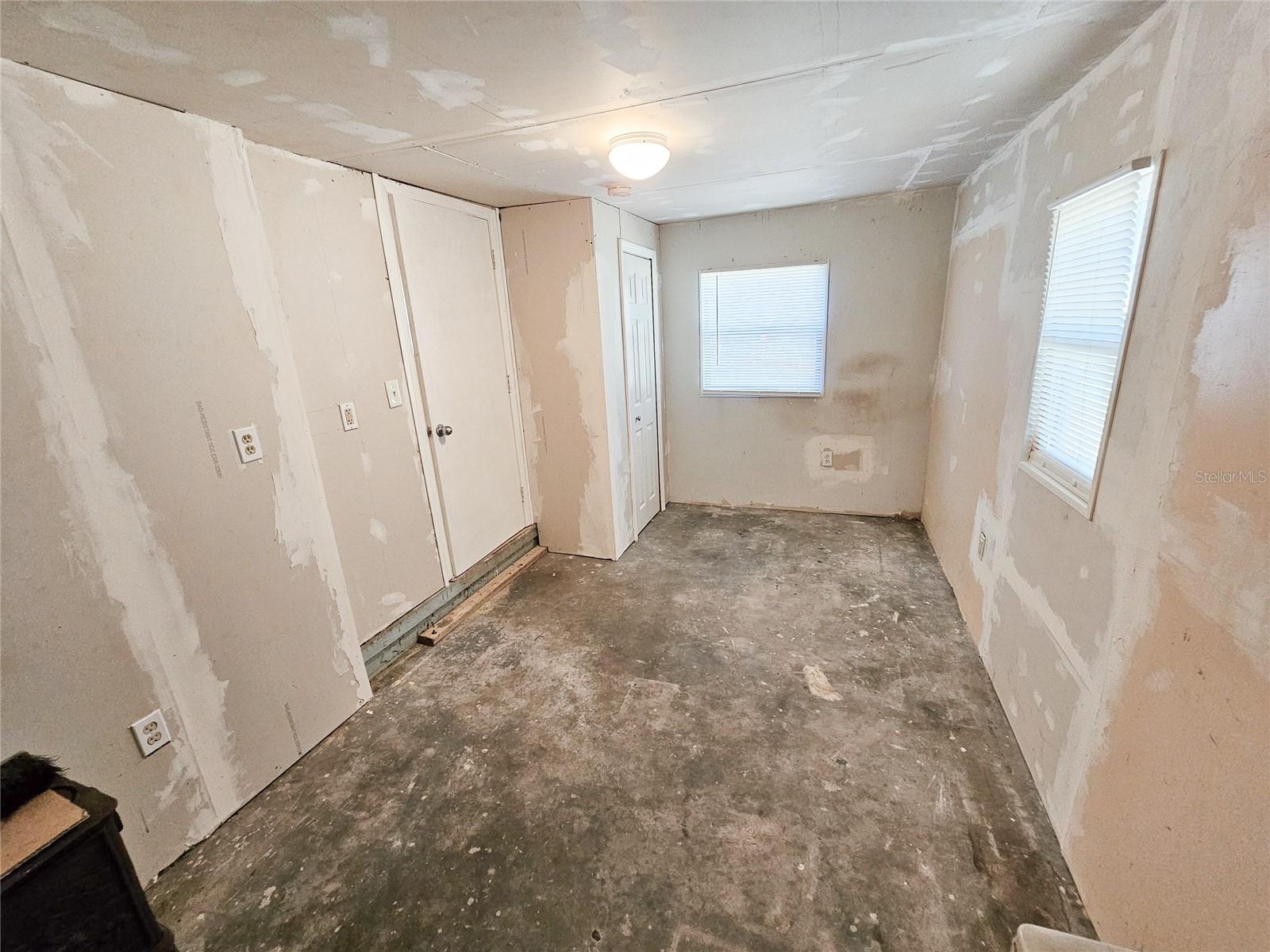 Image 12 of 15 For 5116 Pine Grove Terrace S