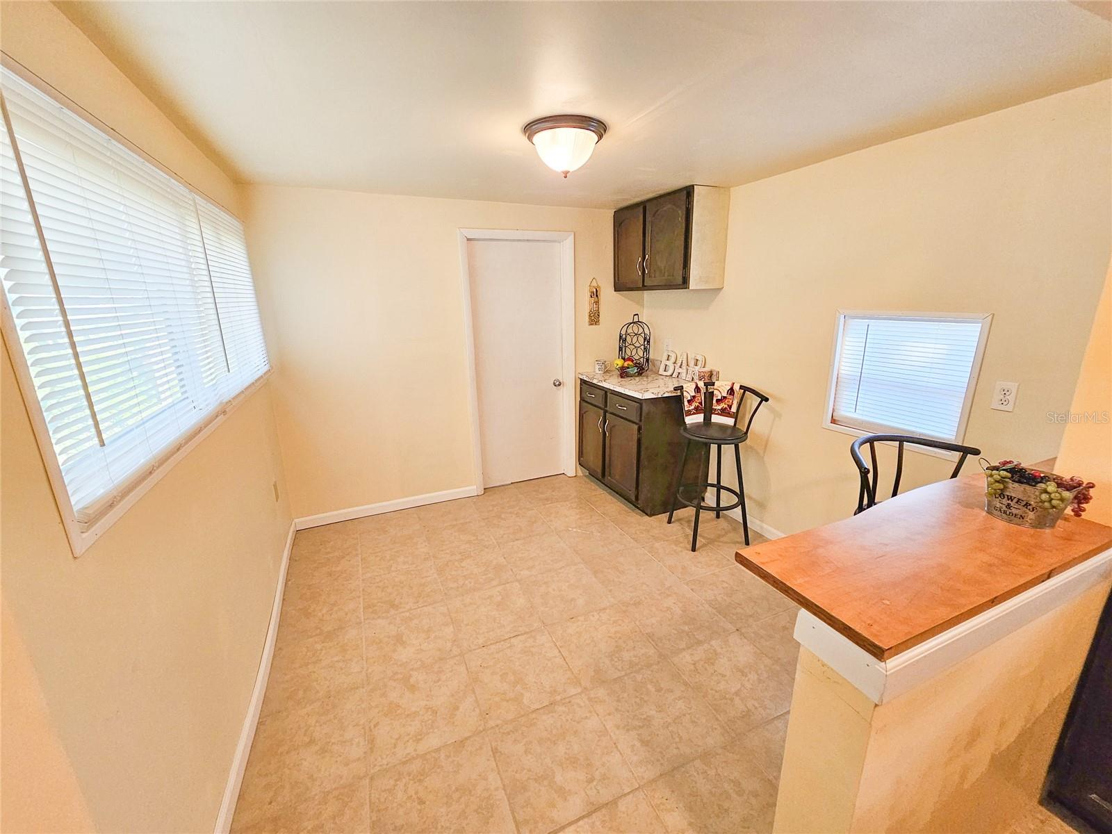 Image 7 of 15 For 5116 Pine Grove Terrace S