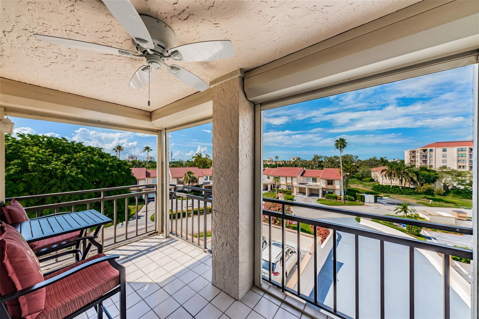 Image 9 of 21 For 6145 Sun Boulevard 404