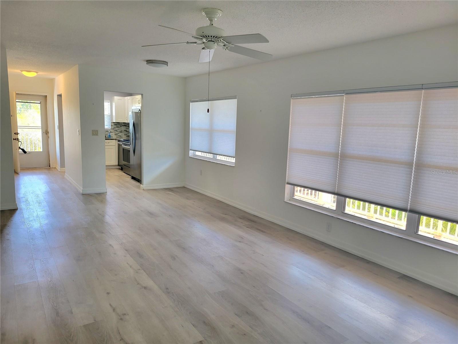 Listing photo id 23 for 9950 62nd Terrace N 410