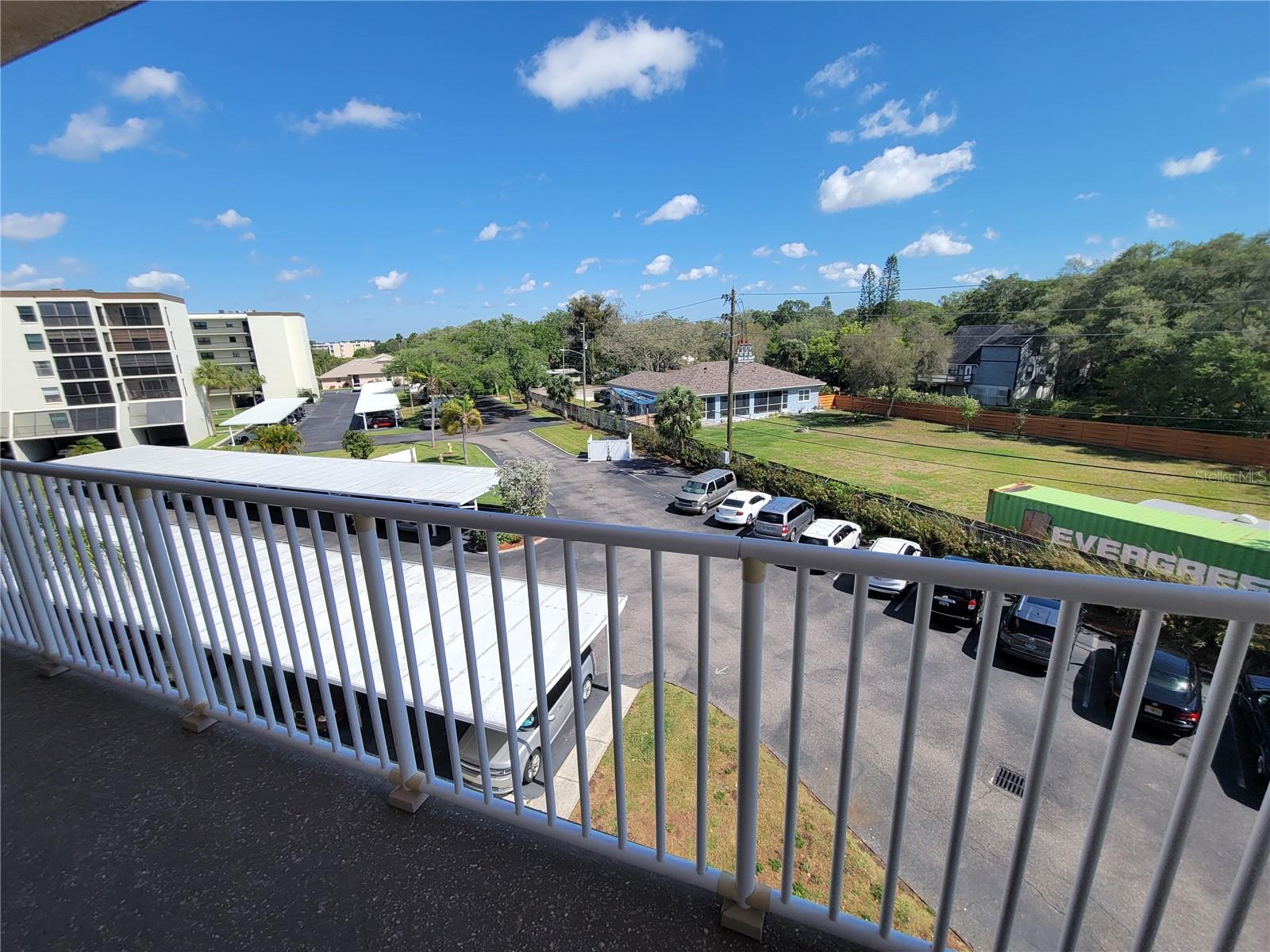 Listing photo id 36 for 9950 62nd Terrace N 410
