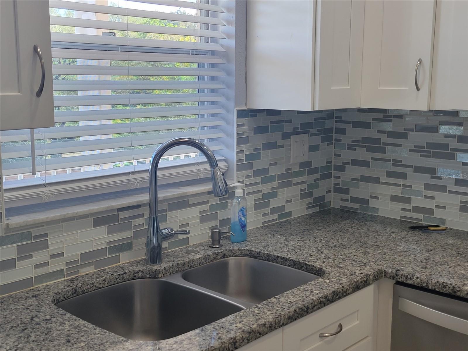 Listing photo id 2 for 9950 62nd Terrace N 410