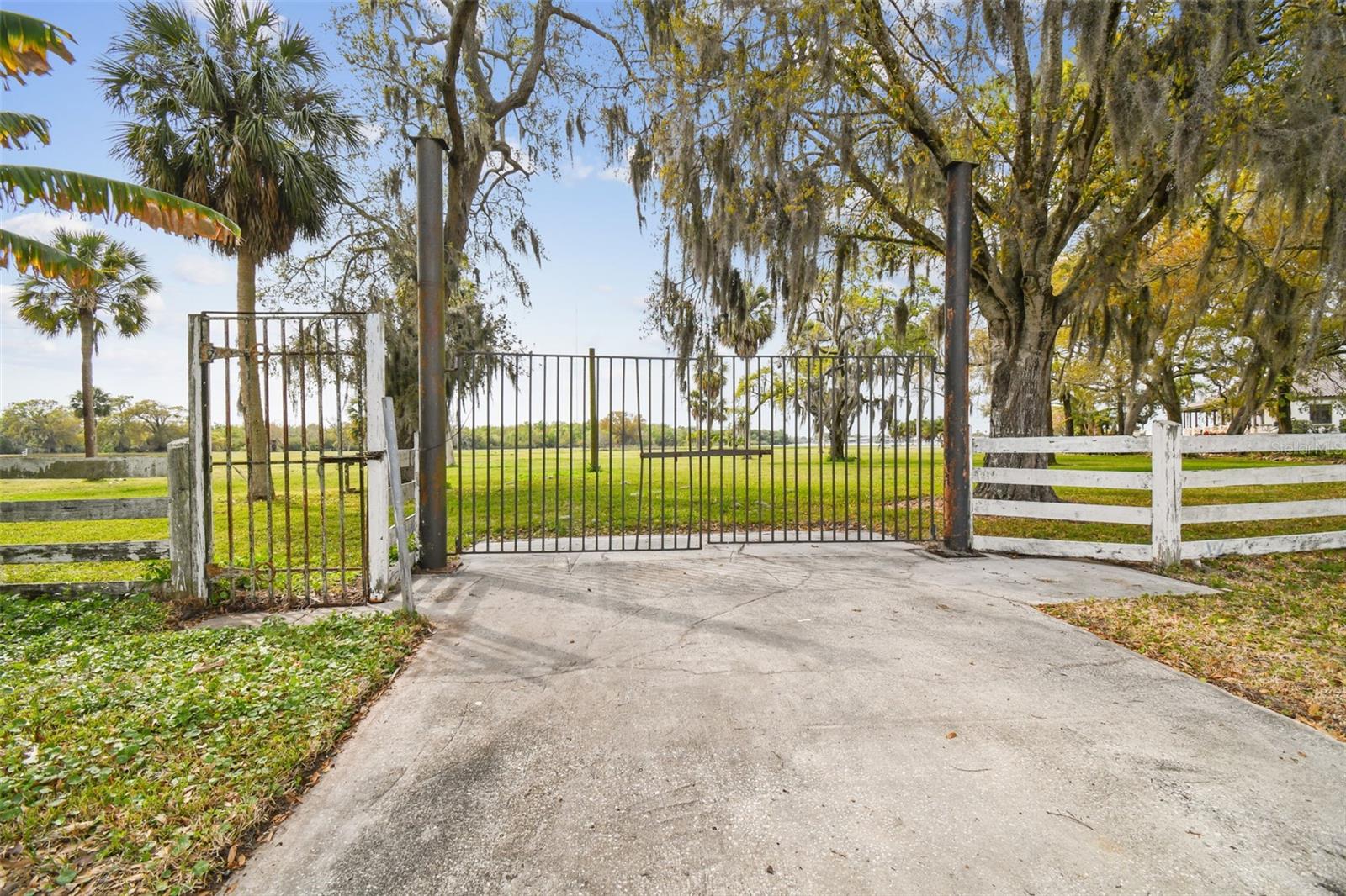 Details for  Kibbler Ln  , HOLIDAY, FL 34691