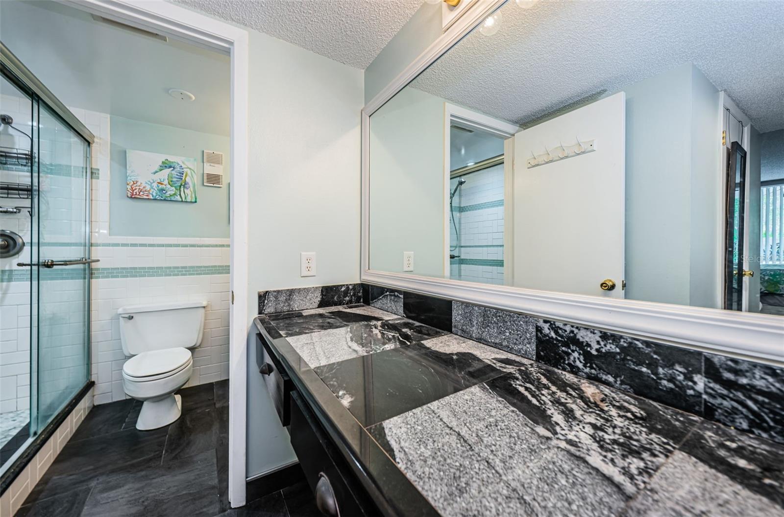 Listing photo id 24 for 2699 Seville Boulevard 105