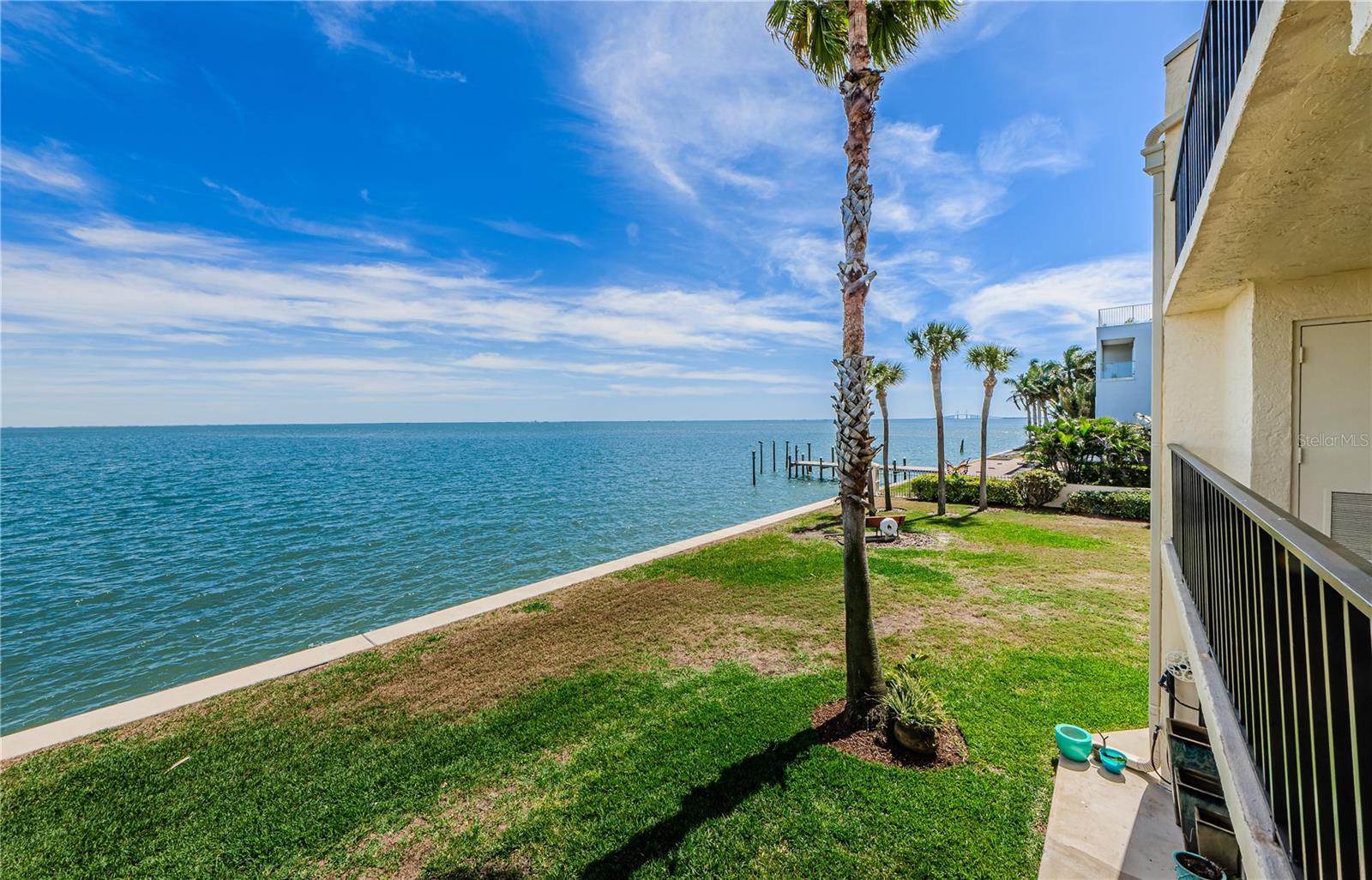 Listing photo id 40 for 7540 Sunshine Skyway Lane S 121