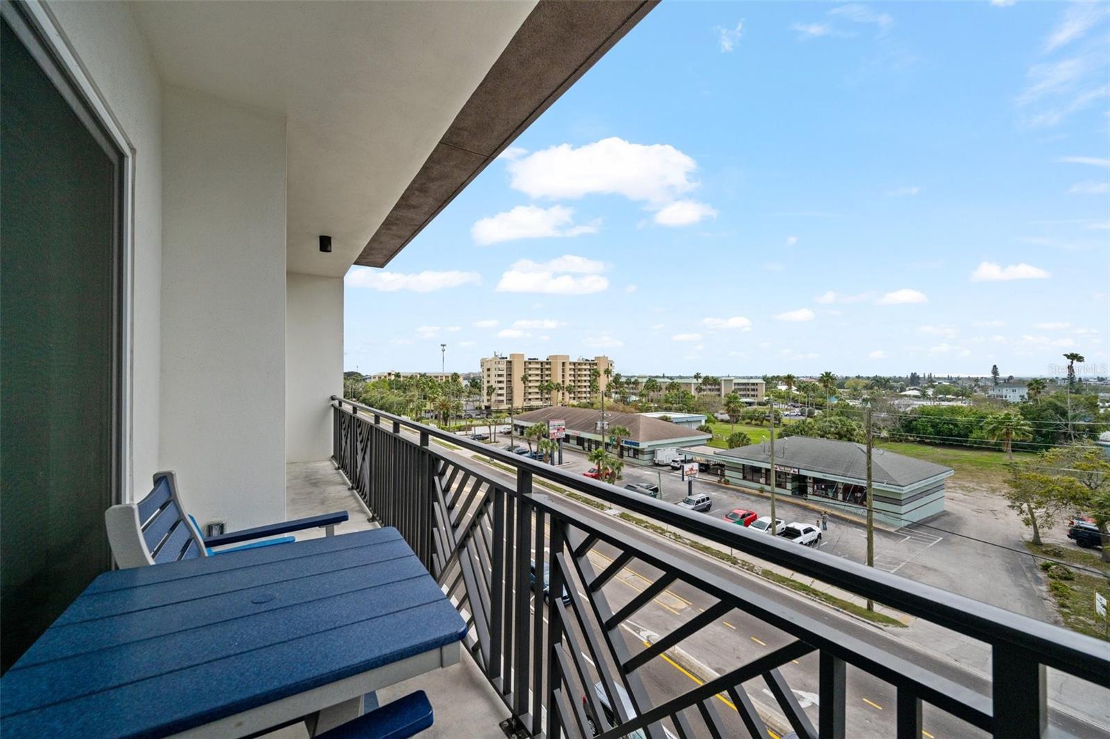 Listing photo id 8 for 300 150th Avenue 510