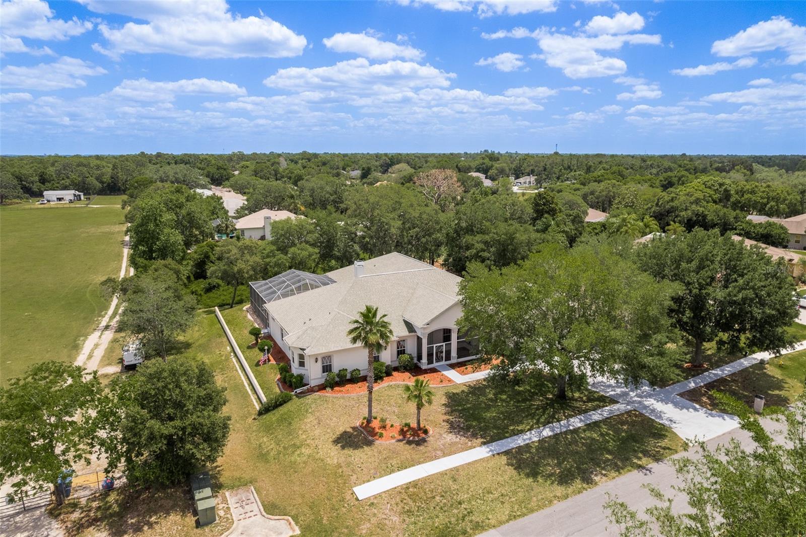 Listing photo id 66 for 456 Diamond Drive