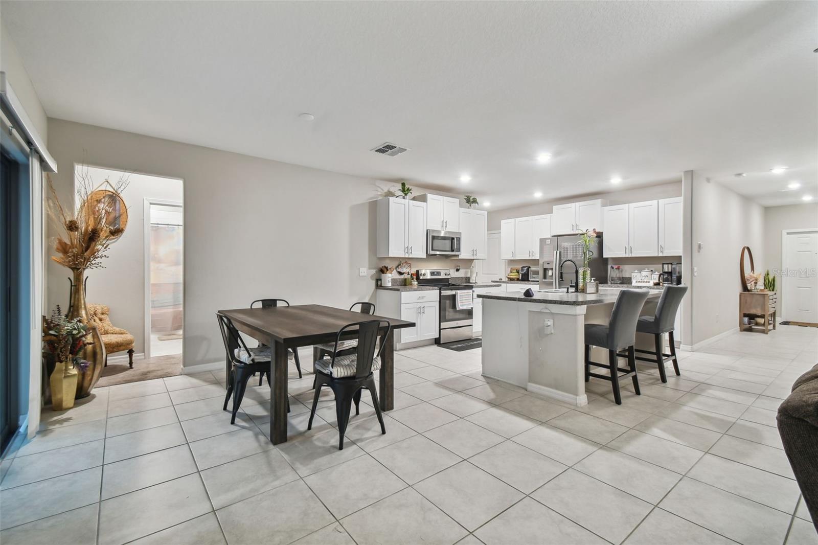 Listing photo id 24 for 6241 Spider Lily Way