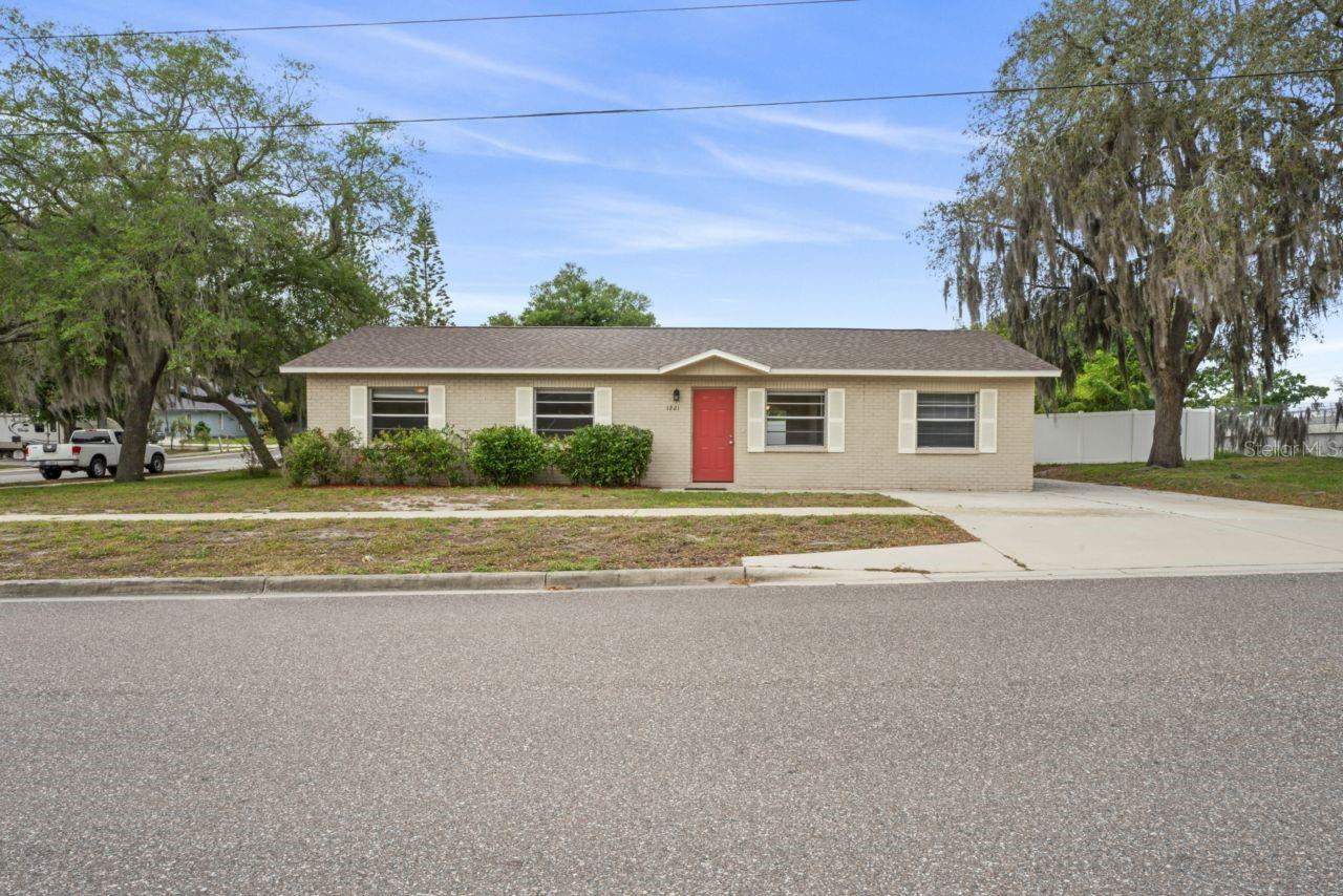 Details for 1221 Court Street, TARPON SPRINGS, FL 34689