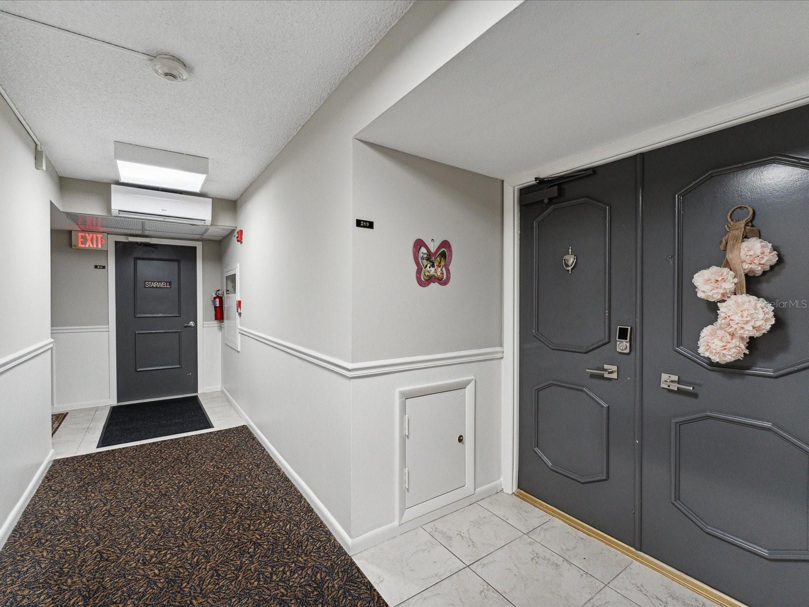 Listing photo id 31 for 220 Belleview Boulevard 209