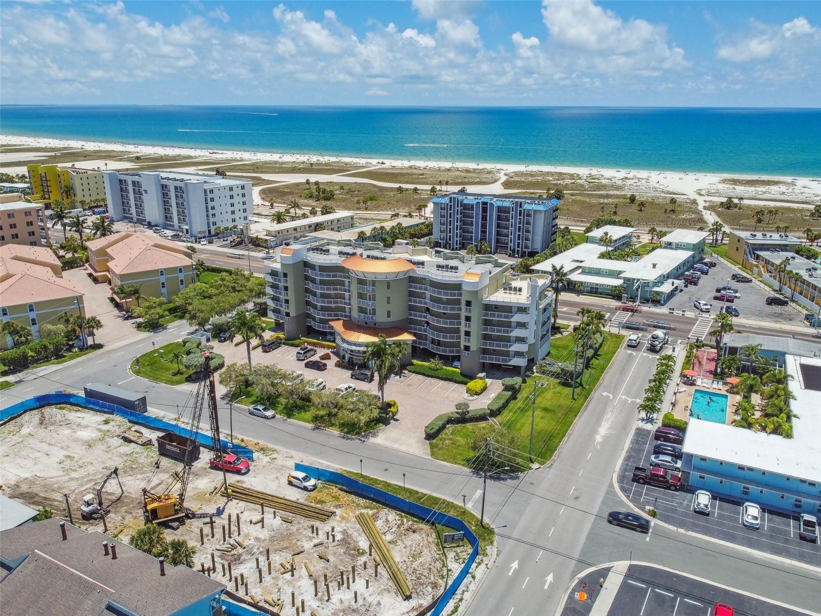 Image 47 of 68 For 11605 Gulf Boulevard 208
