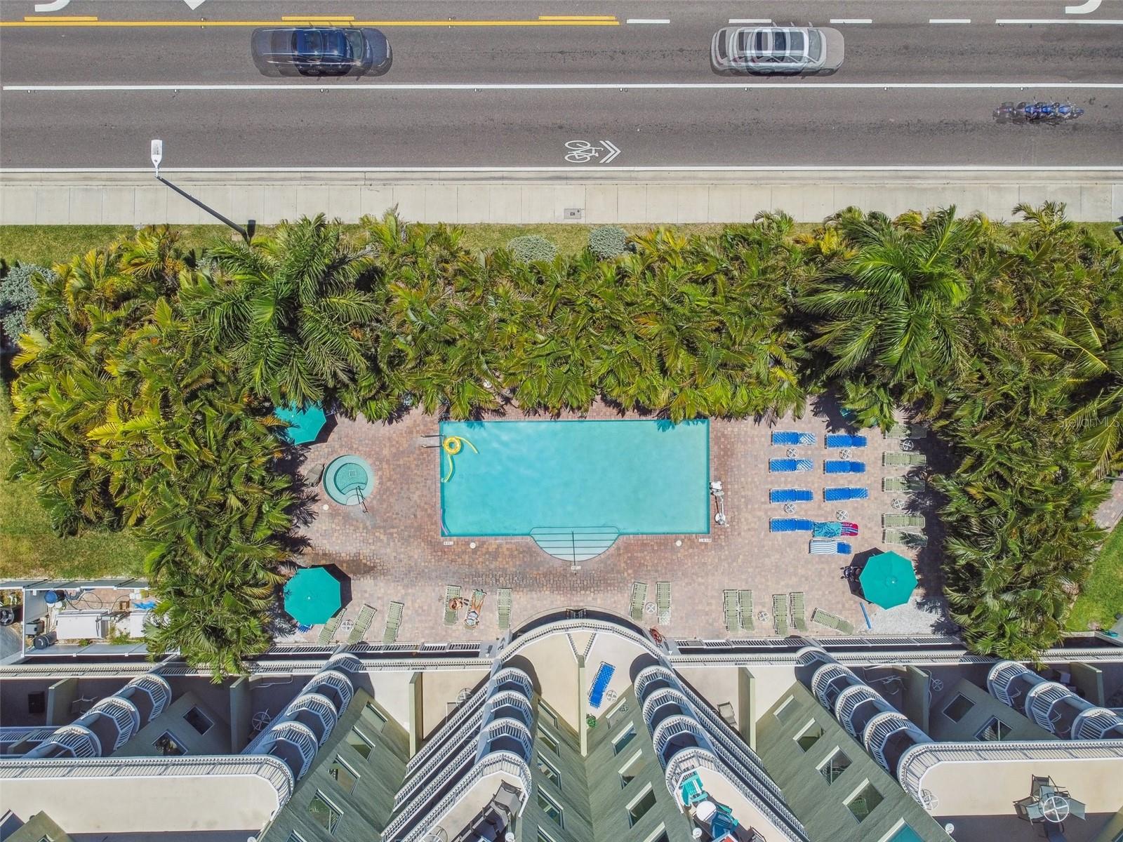Image 52 of 68 For 11605 Gulf Boulevard 208