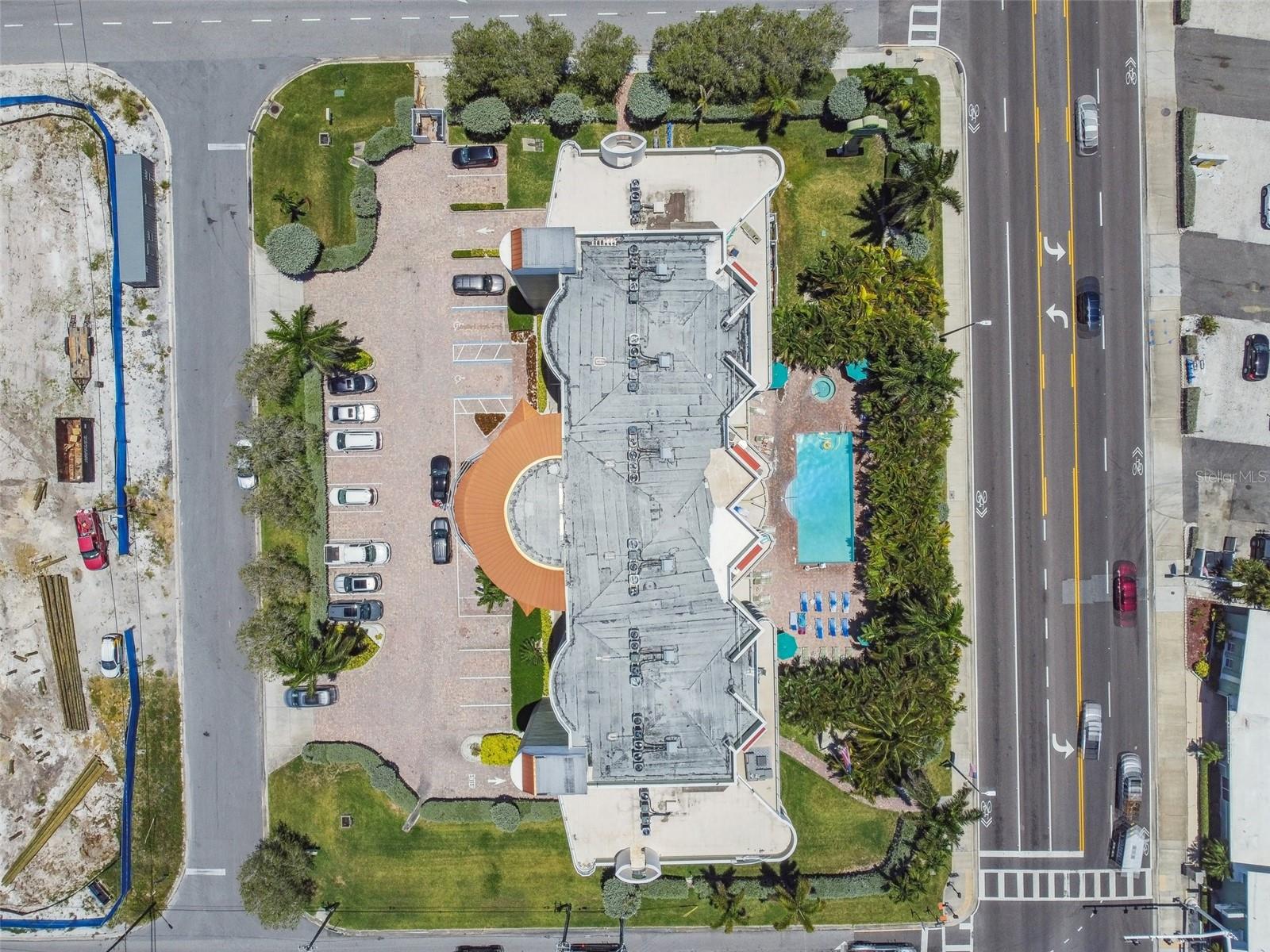 Image 56 of 68 For 11605 Gulf Boulevard 208