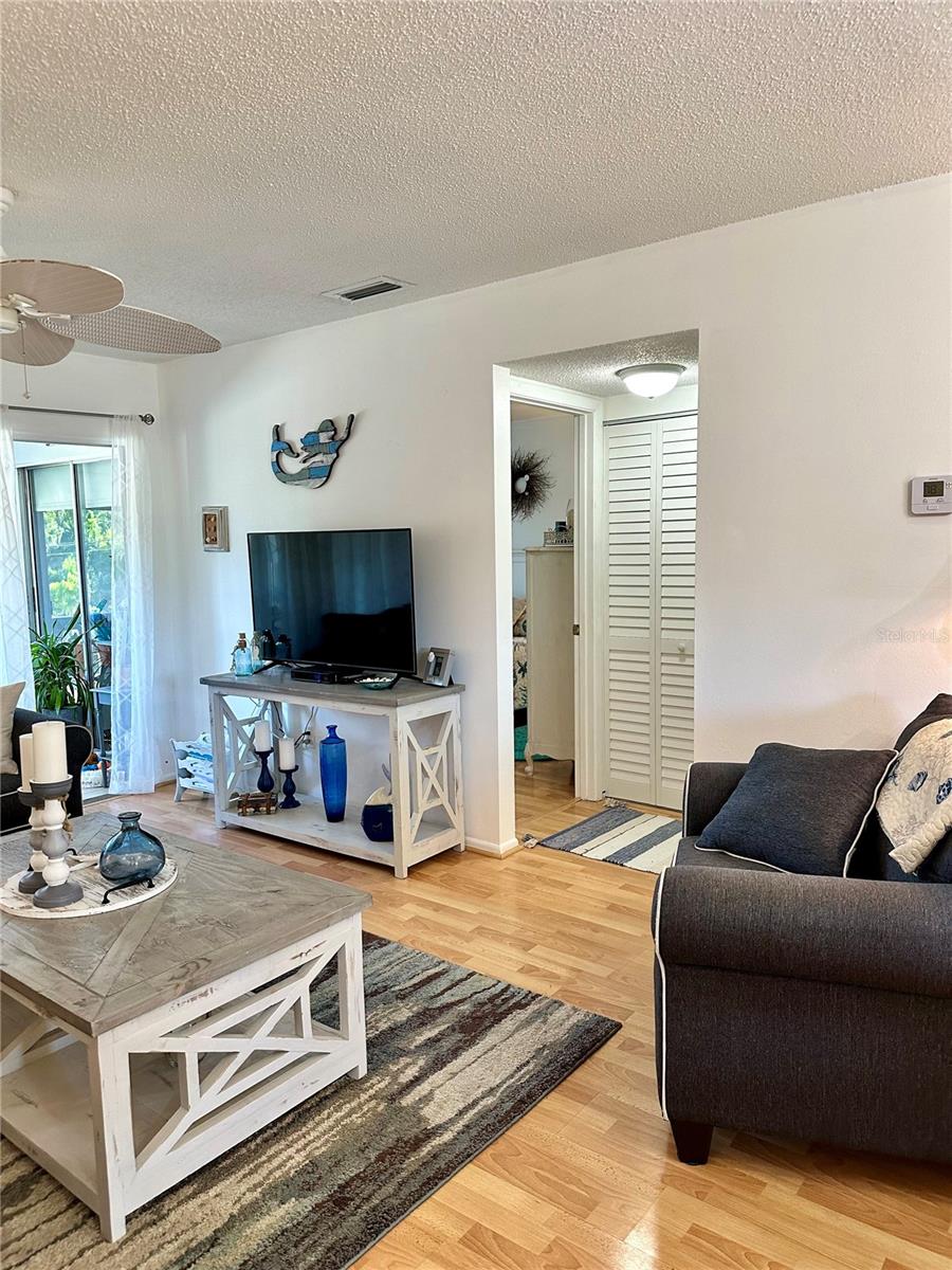 Image 11 of 58 For 1250 Pinellas Avenue 1013