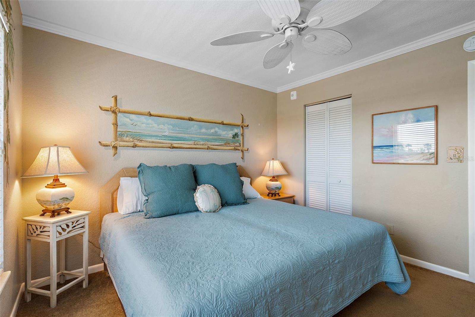 Listing photo id 14 for 6021 Bahia Del Mar Circle 439