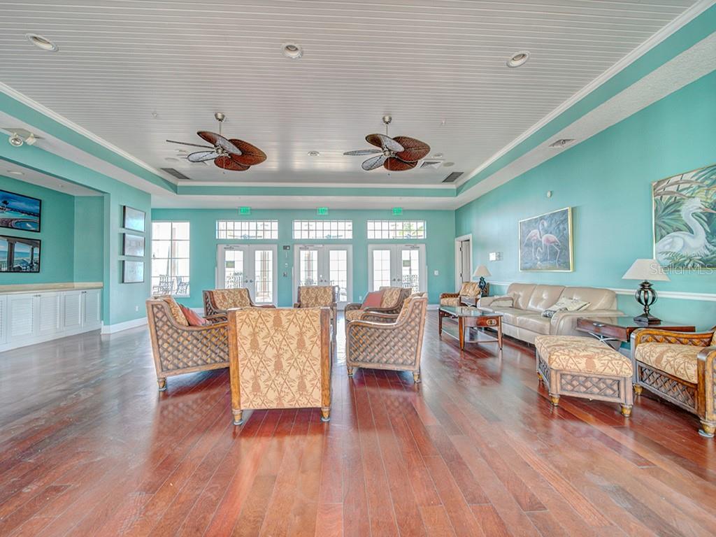 Image 57 of 88 For 4874 Coquina Key Drive Se C