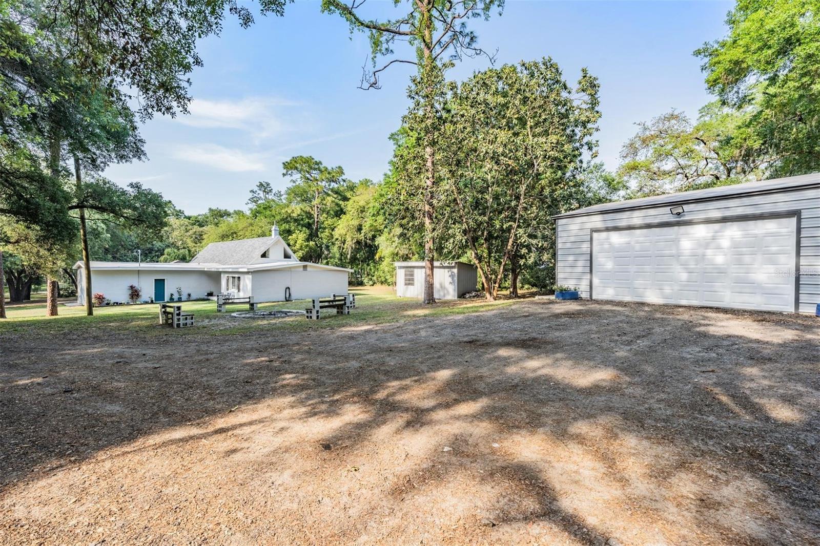 Listing photo id 45 for 9930 Newsome Road