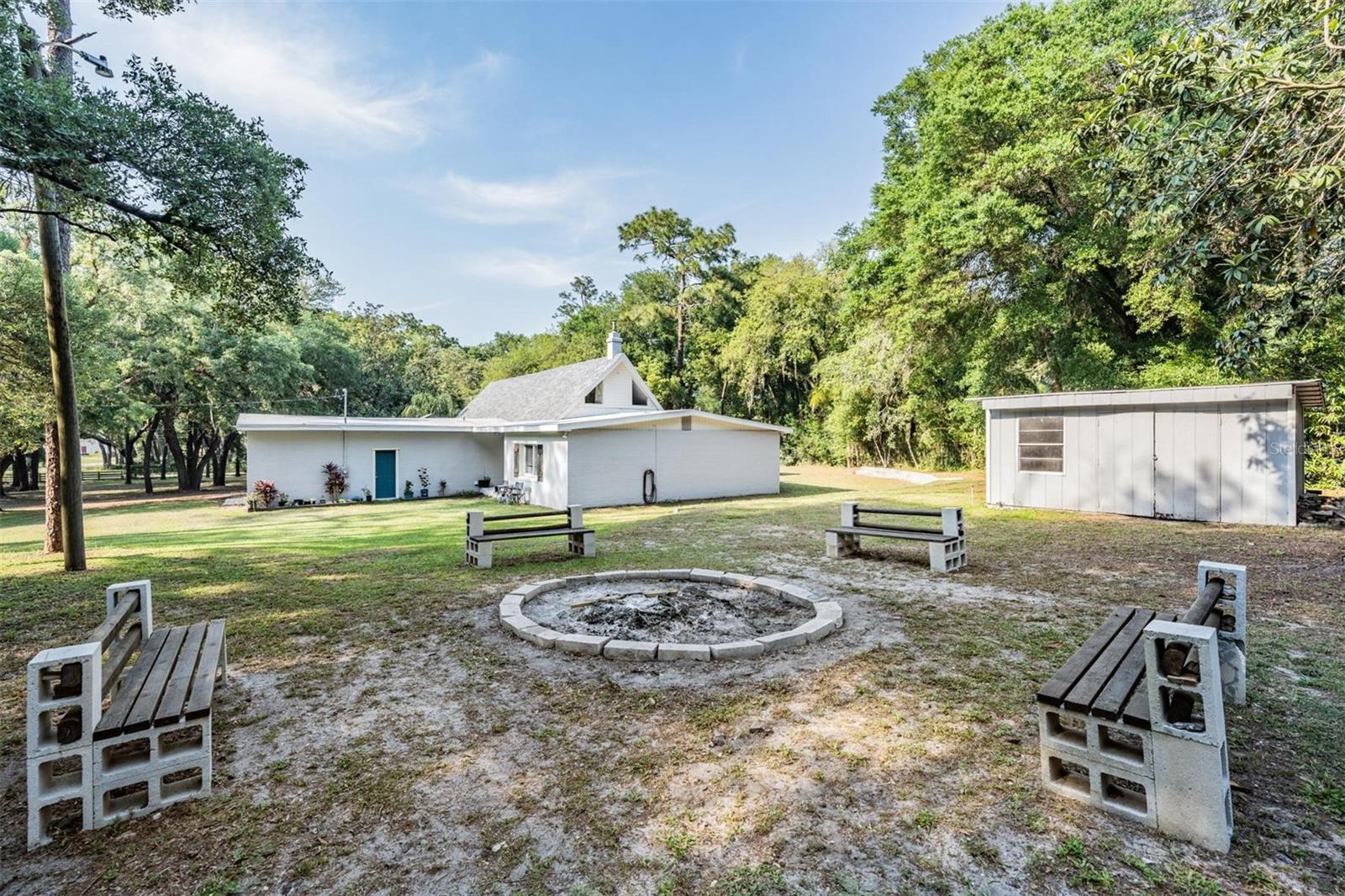 Listing photo id 46 for 9930 Newsome Road