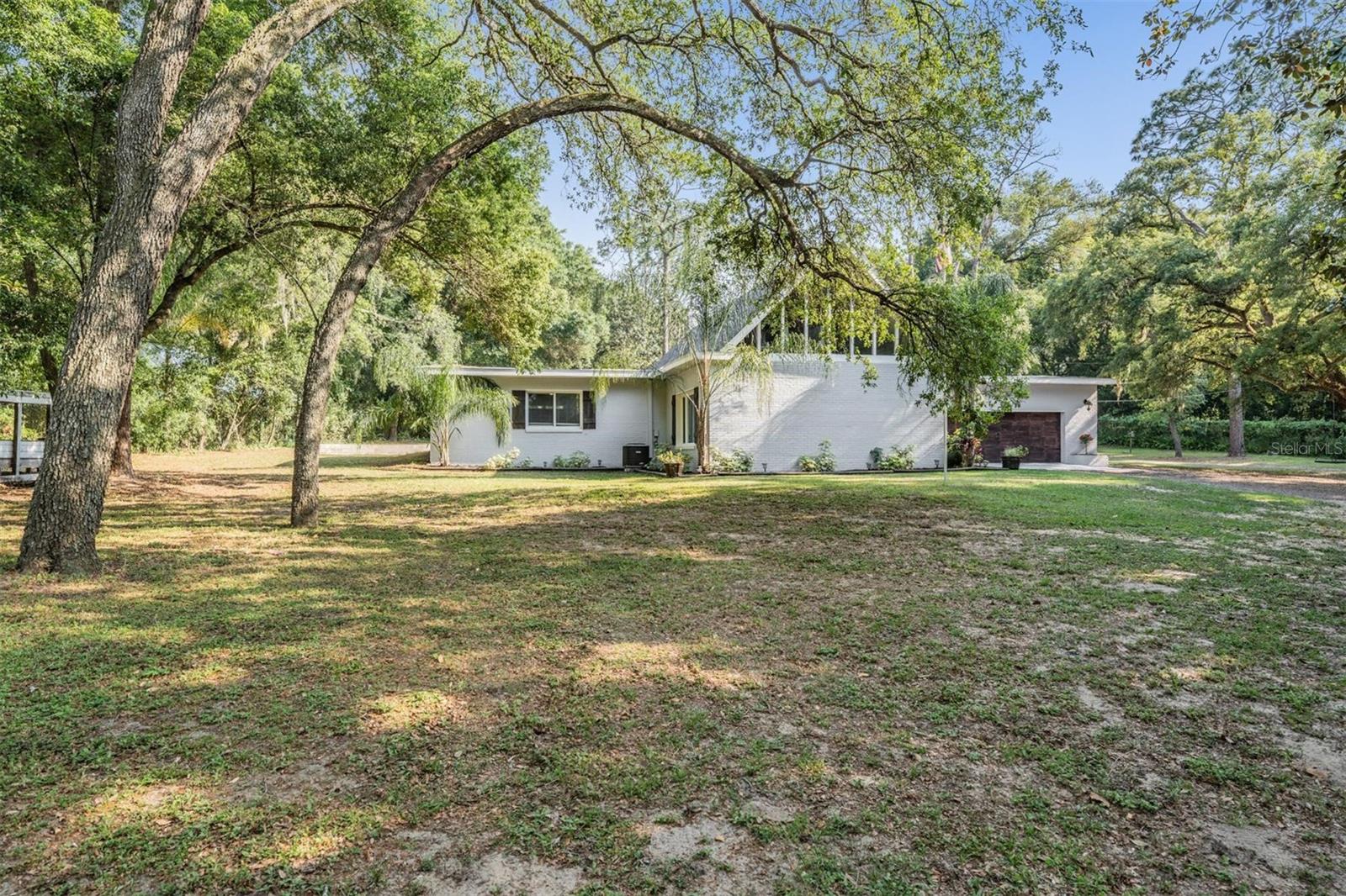 Listing photo id 53 for 9930 Newsome Road