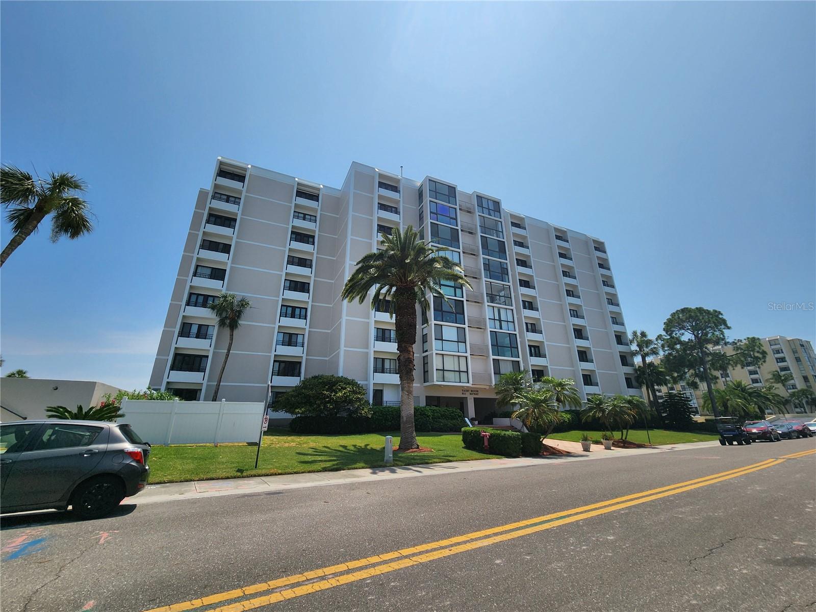 Image 61 of 67 For 851 Bayway Boulevard 205